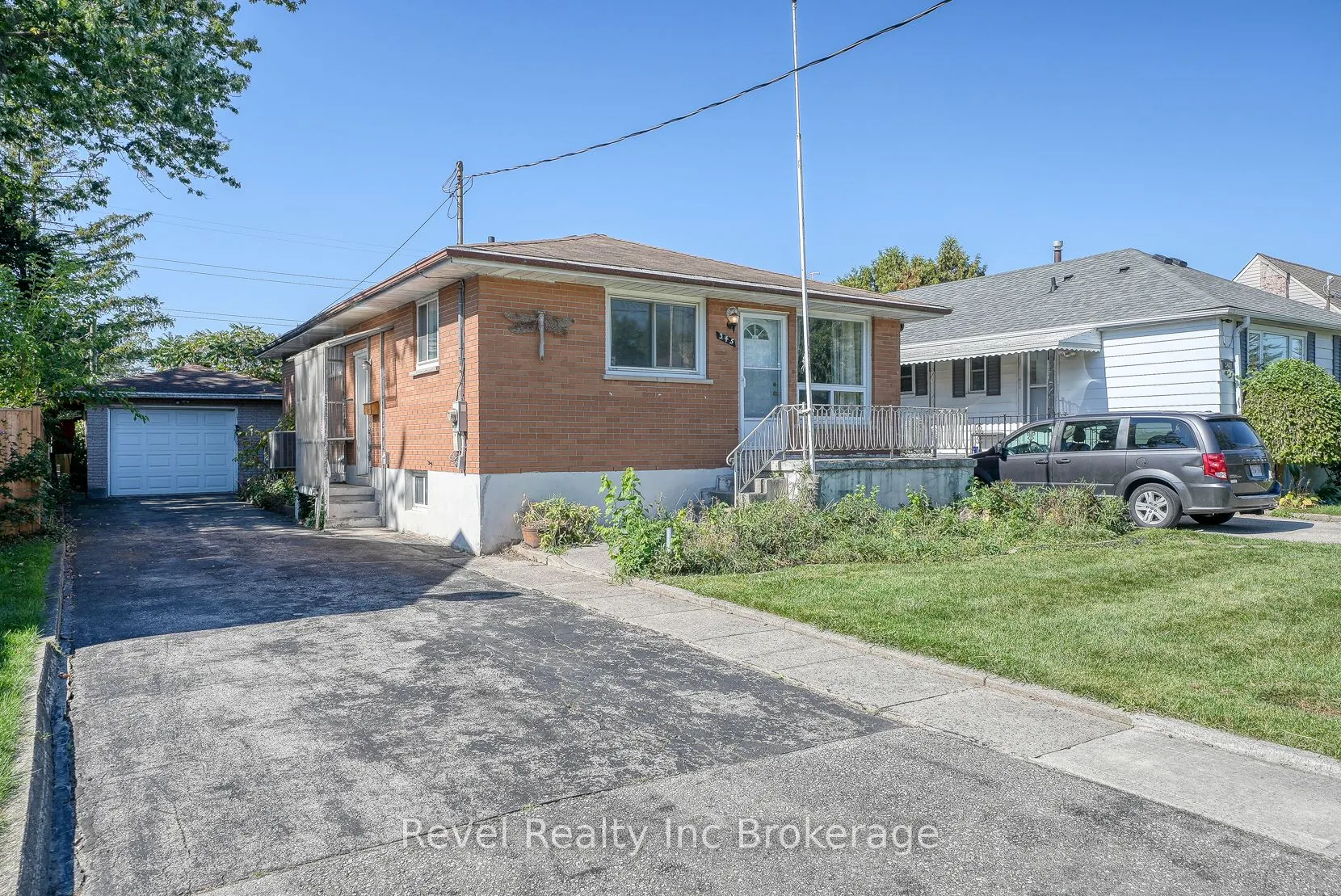 345 Vancouver Street