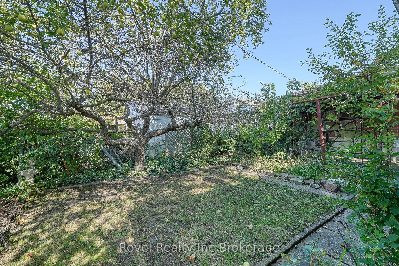 345 Vancouver Street