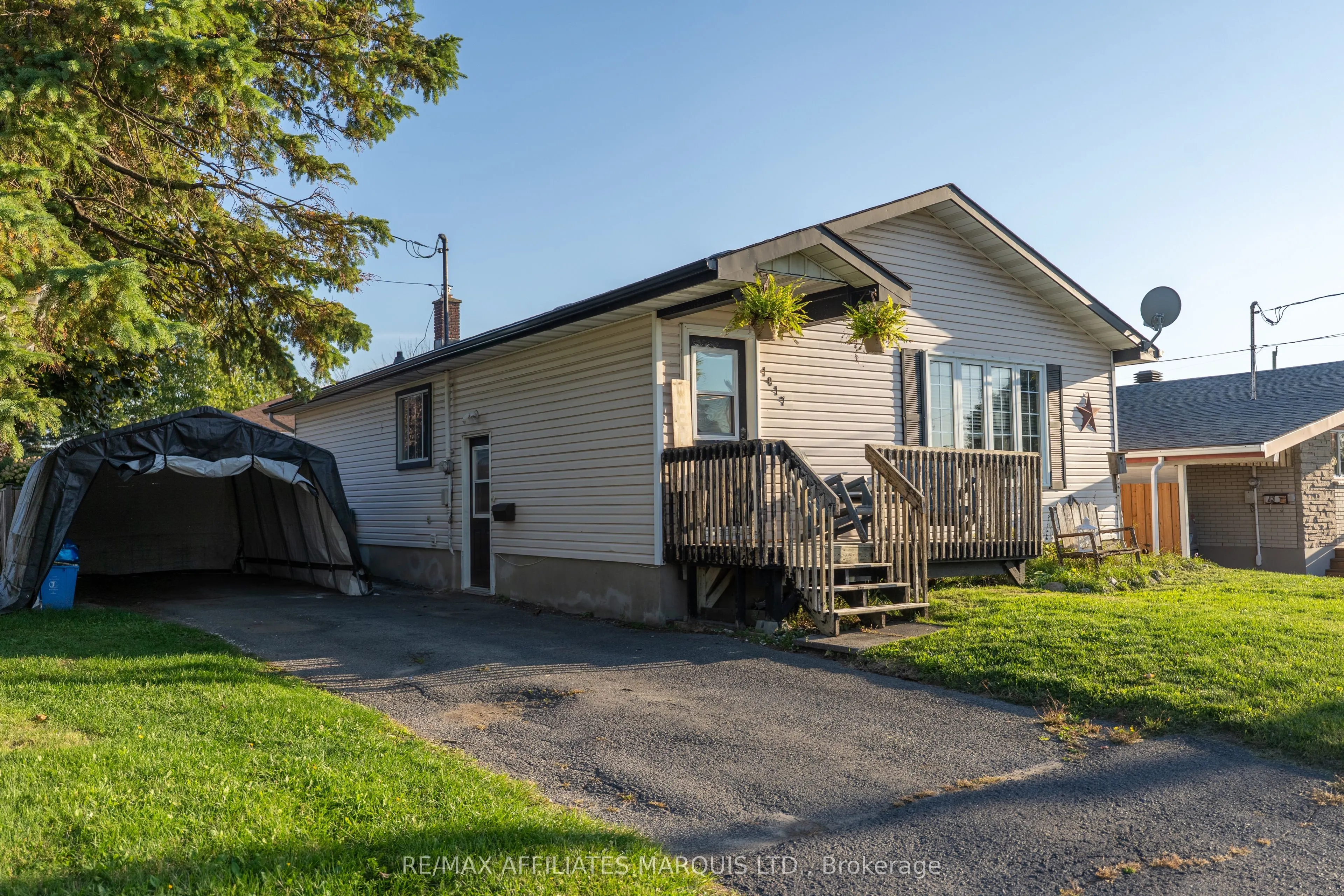 1017 Marleau Avenue