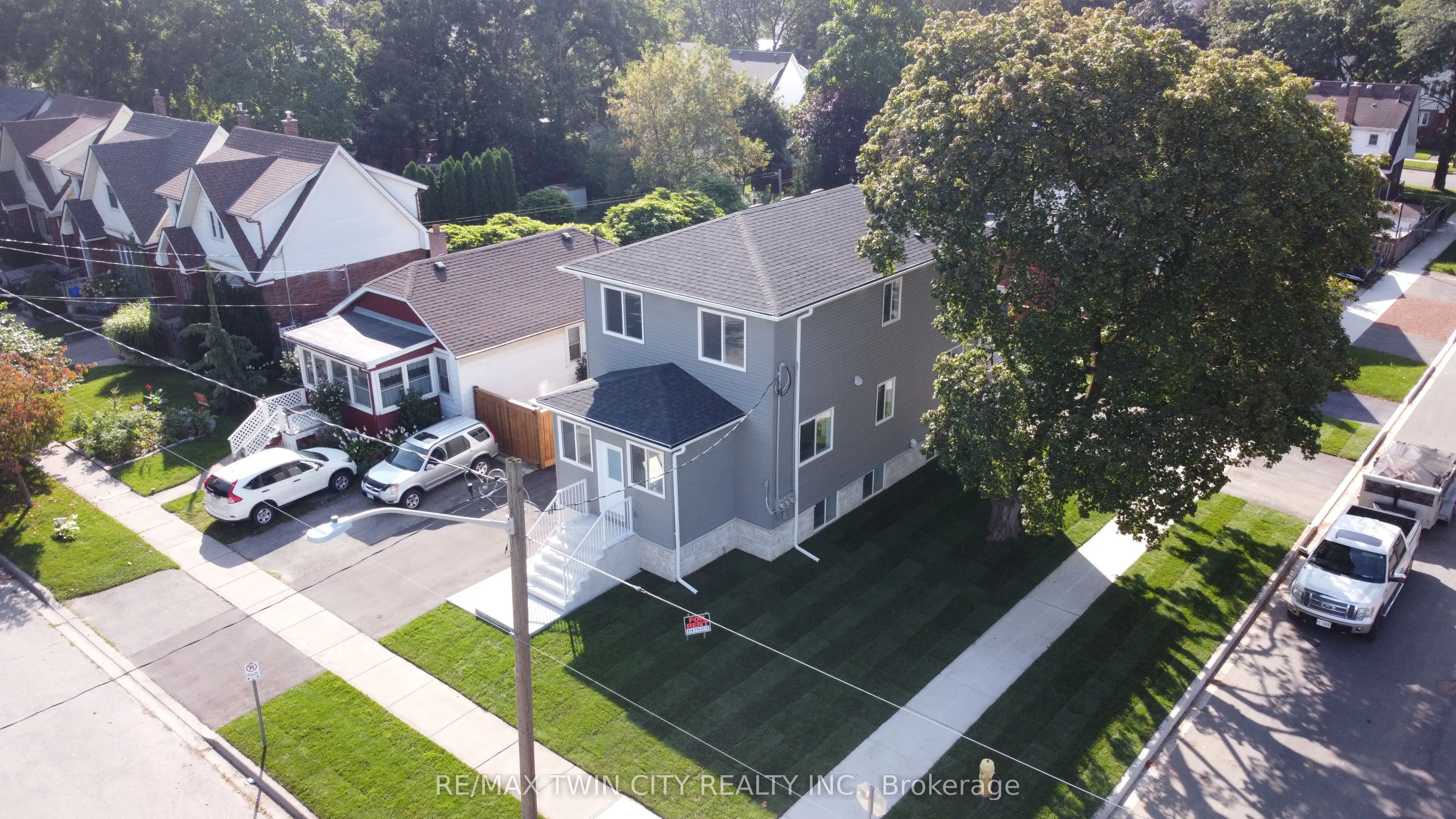 309 Nelson Street