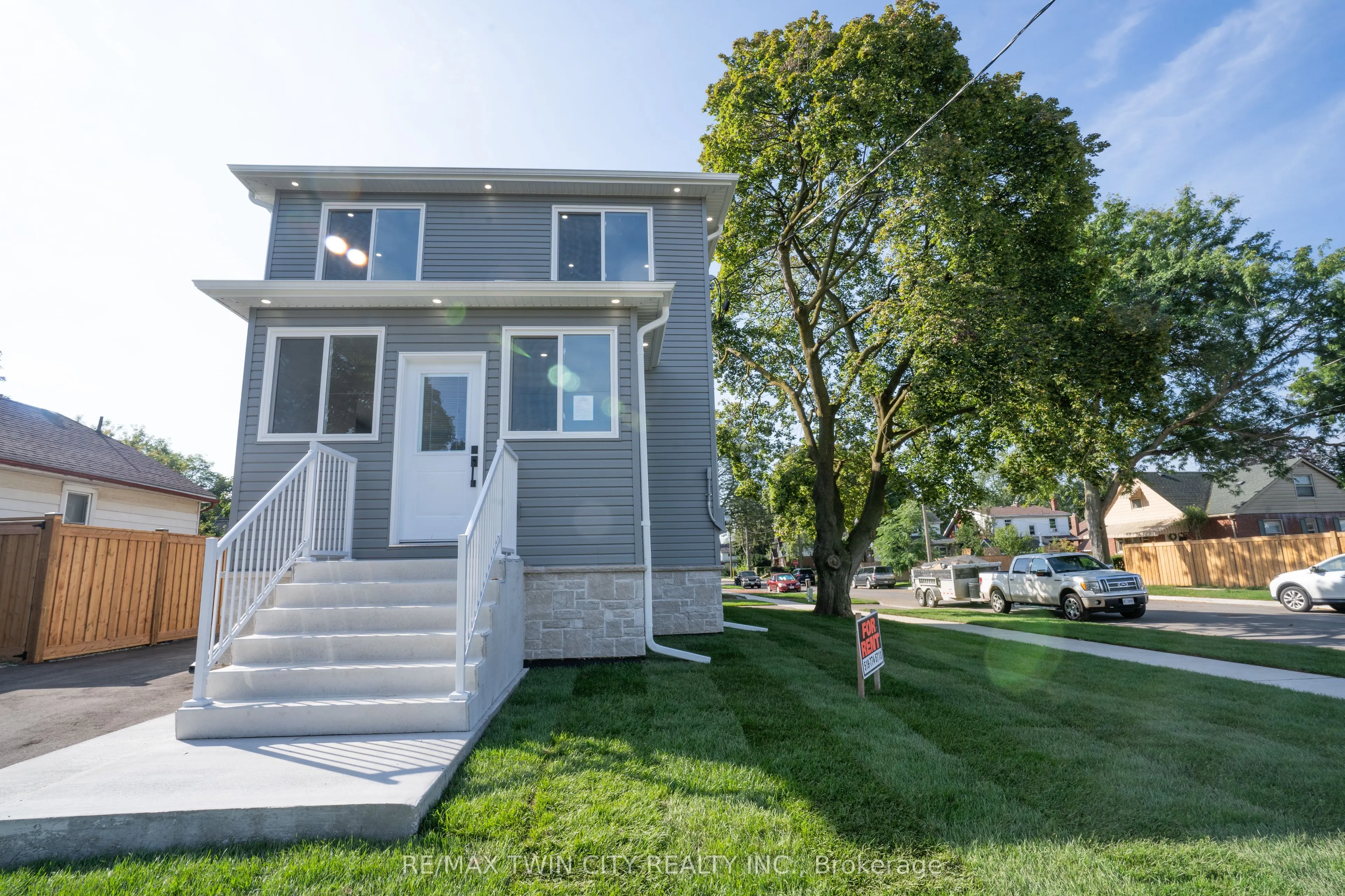 309 Nelson Street