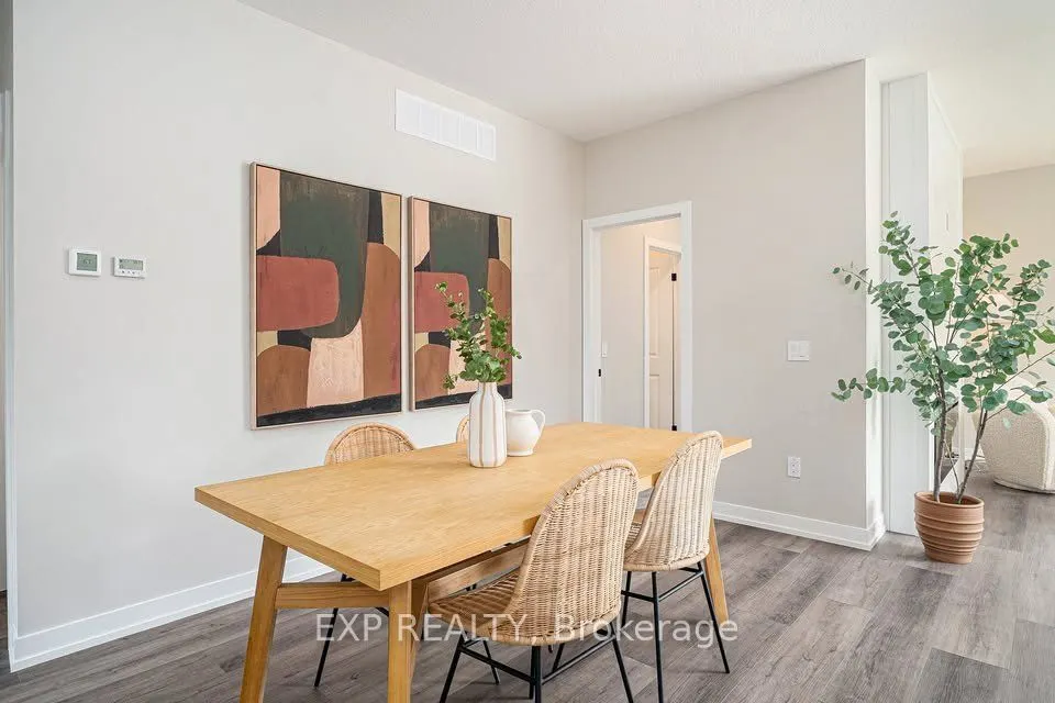 405 Wellington Street, #6