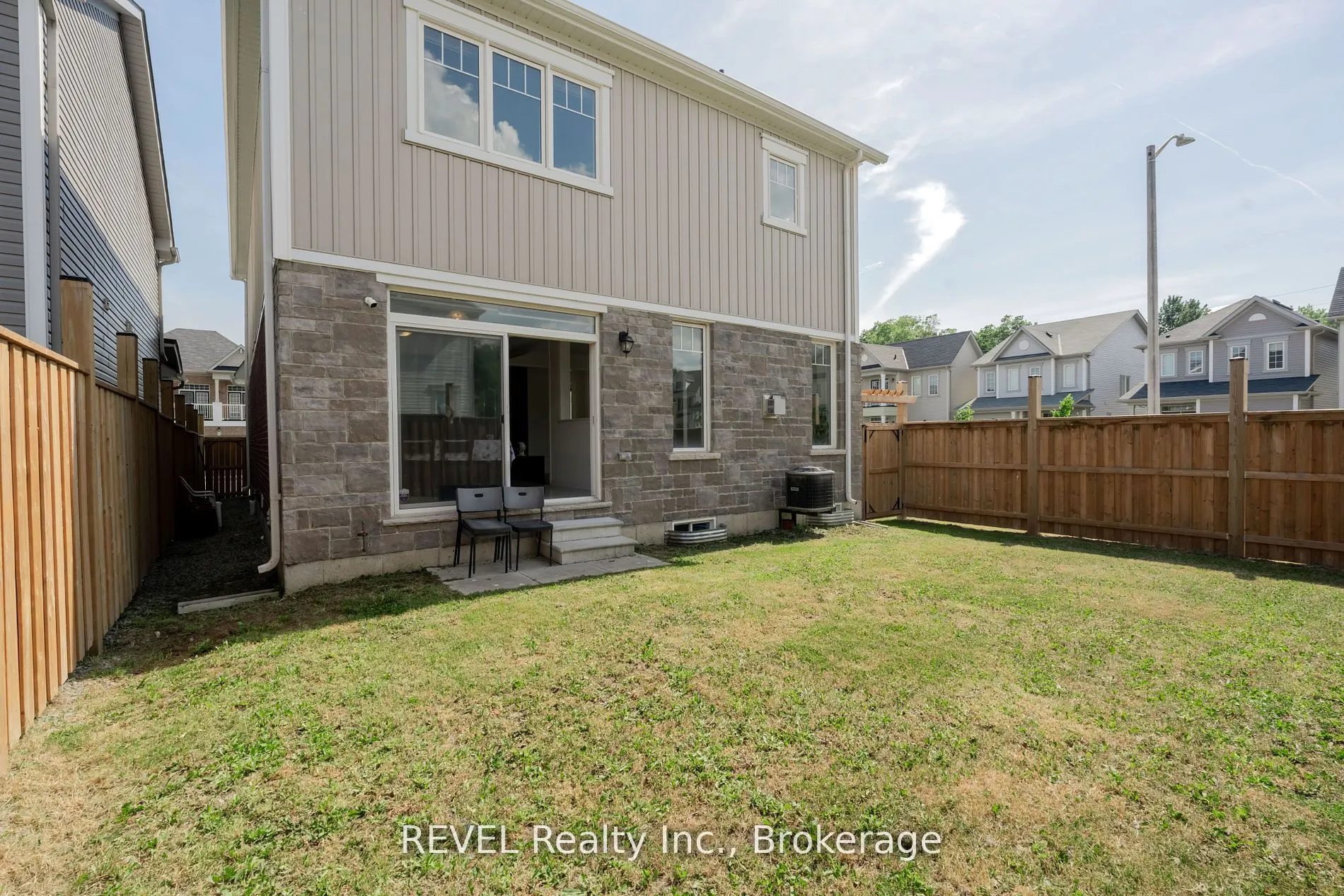 8797 Pawpaw Lane
