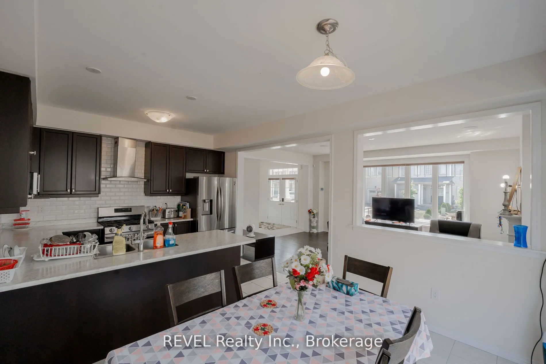 8797 Pawpaw Lane