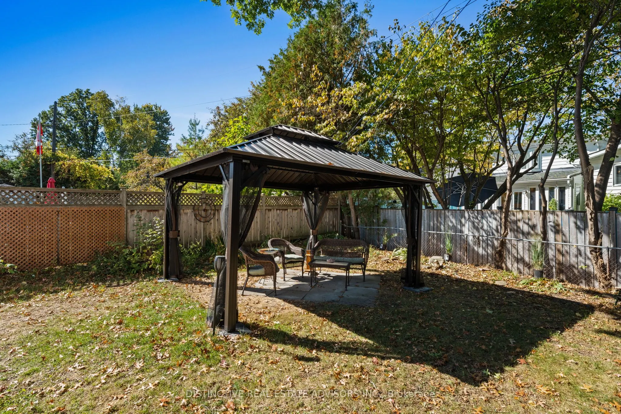 589 Noble Crescent