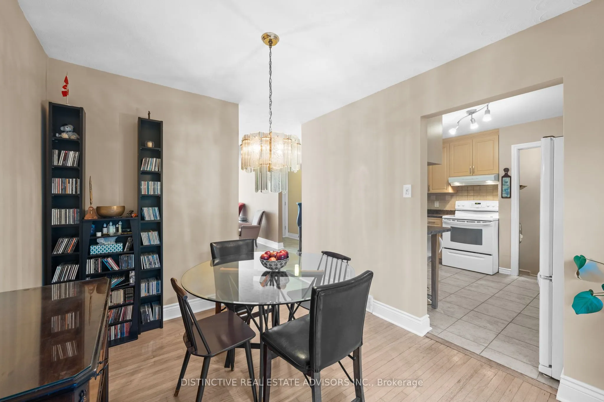 589 Noble Crescent
