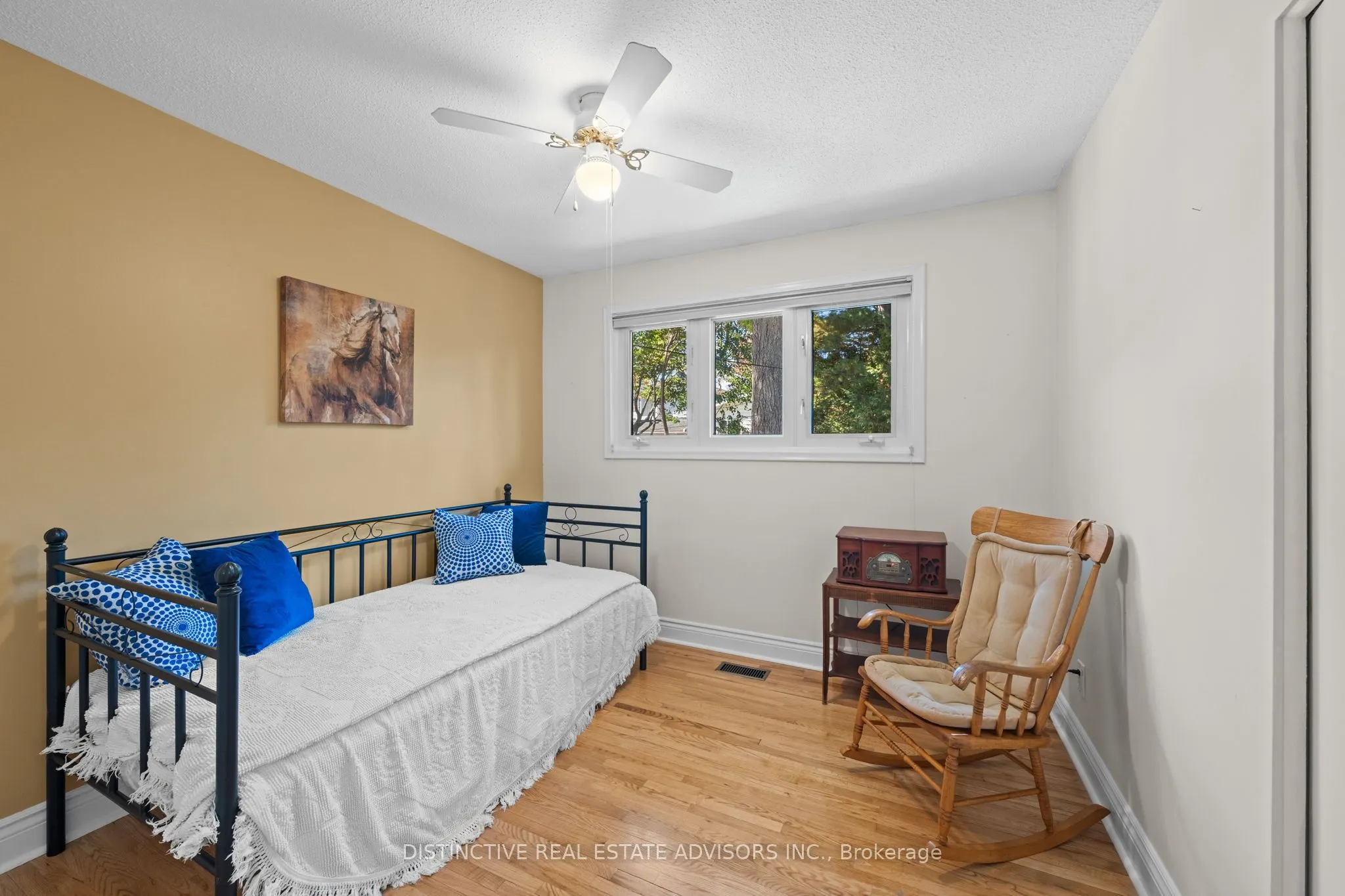 589 Noble Crescent