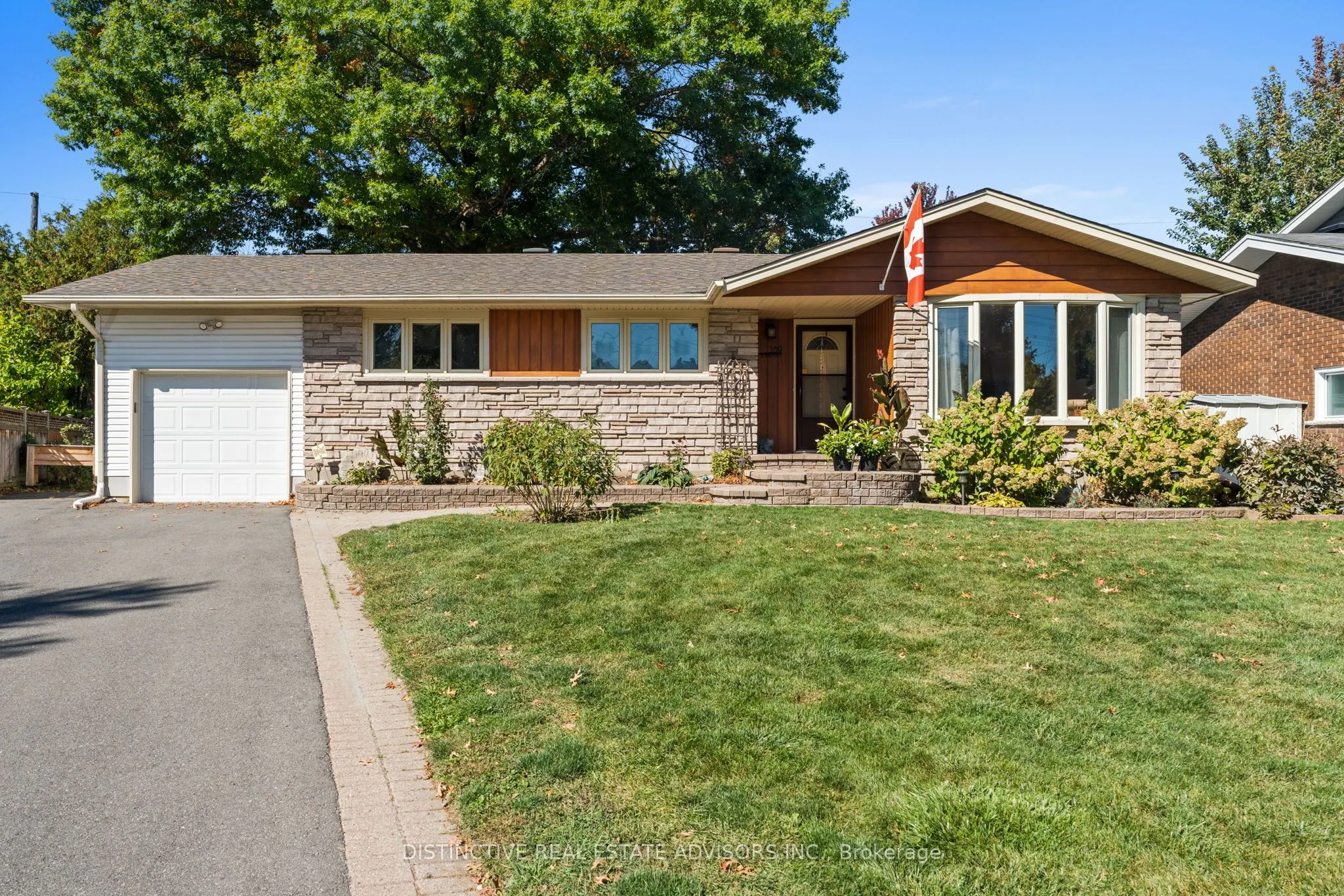 589 Noble Crescent