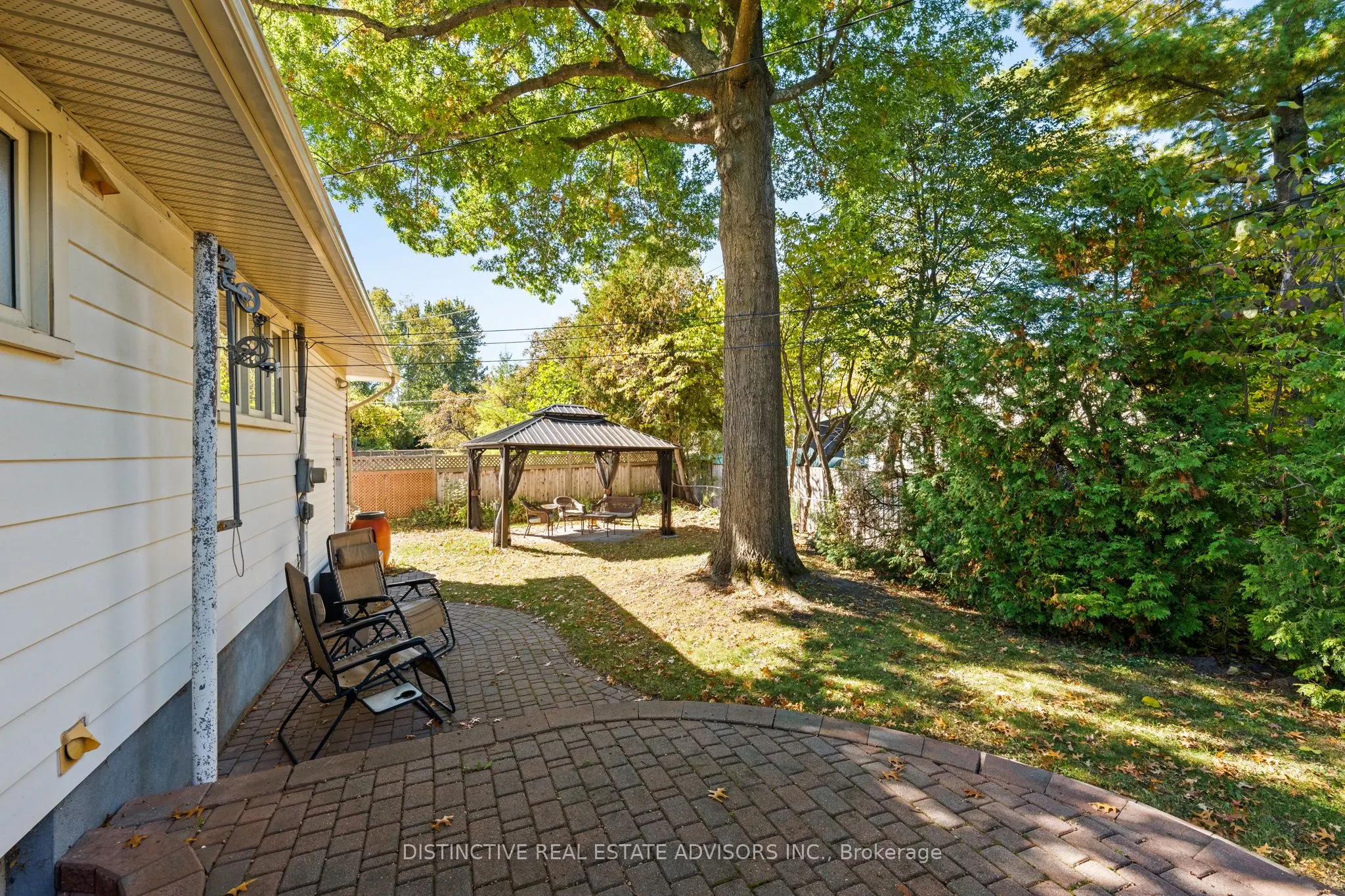 589 Noble Crescent