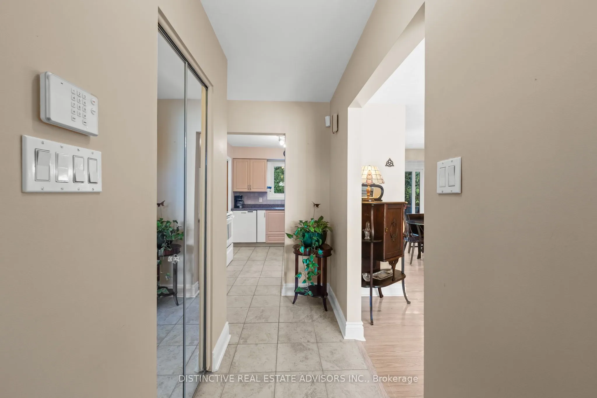 589 Noble Crescent