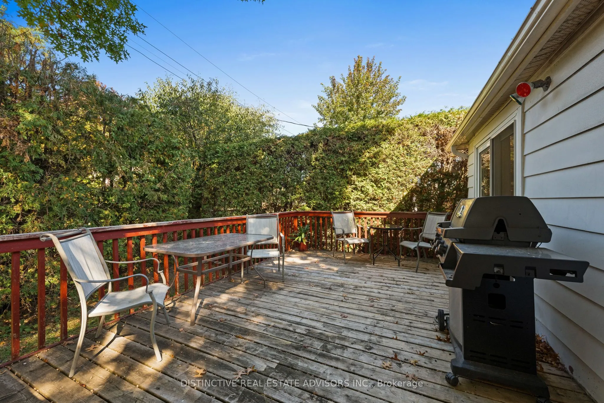 589 Noble Crescent
