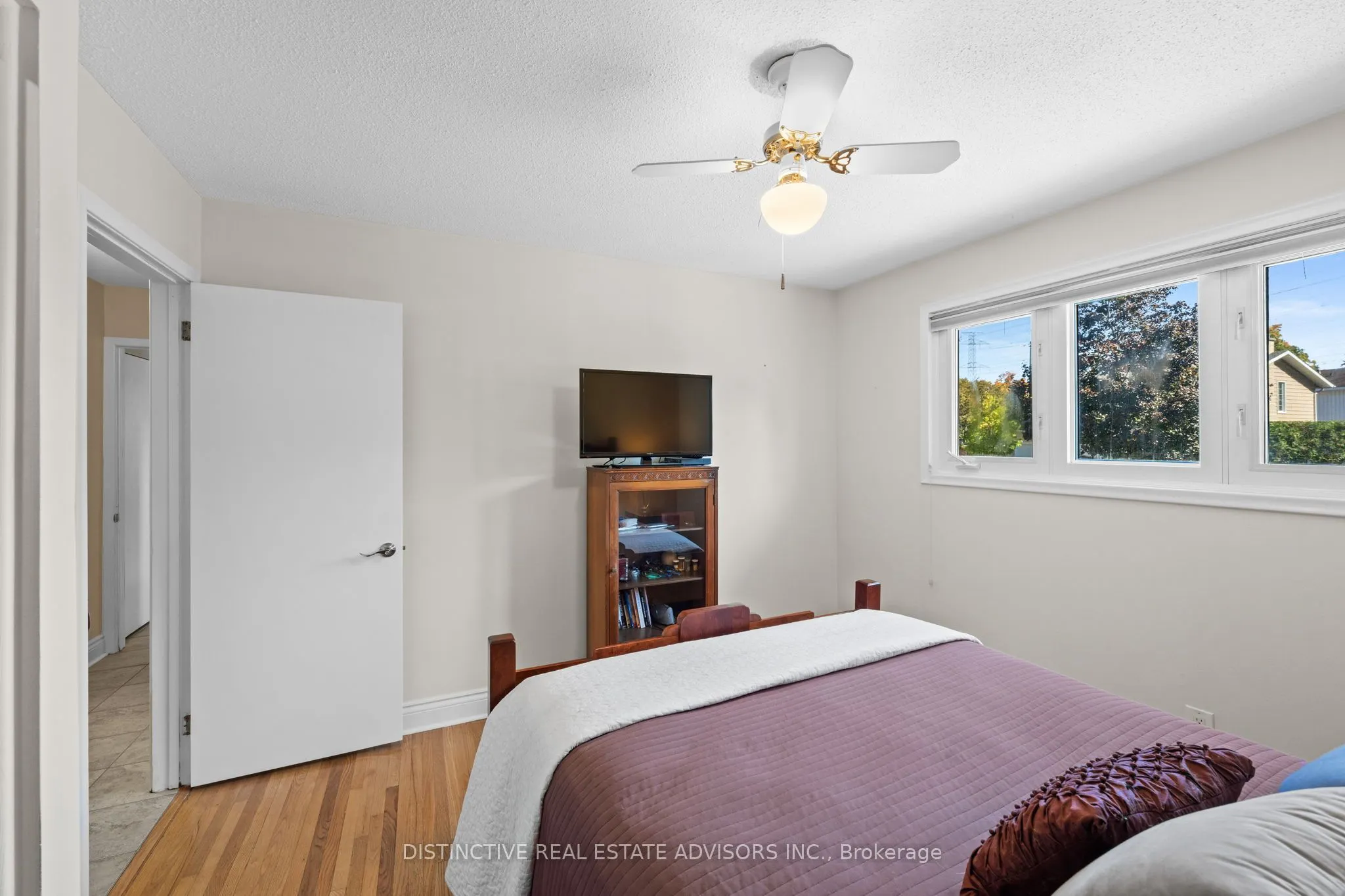 589 Noble Crescent