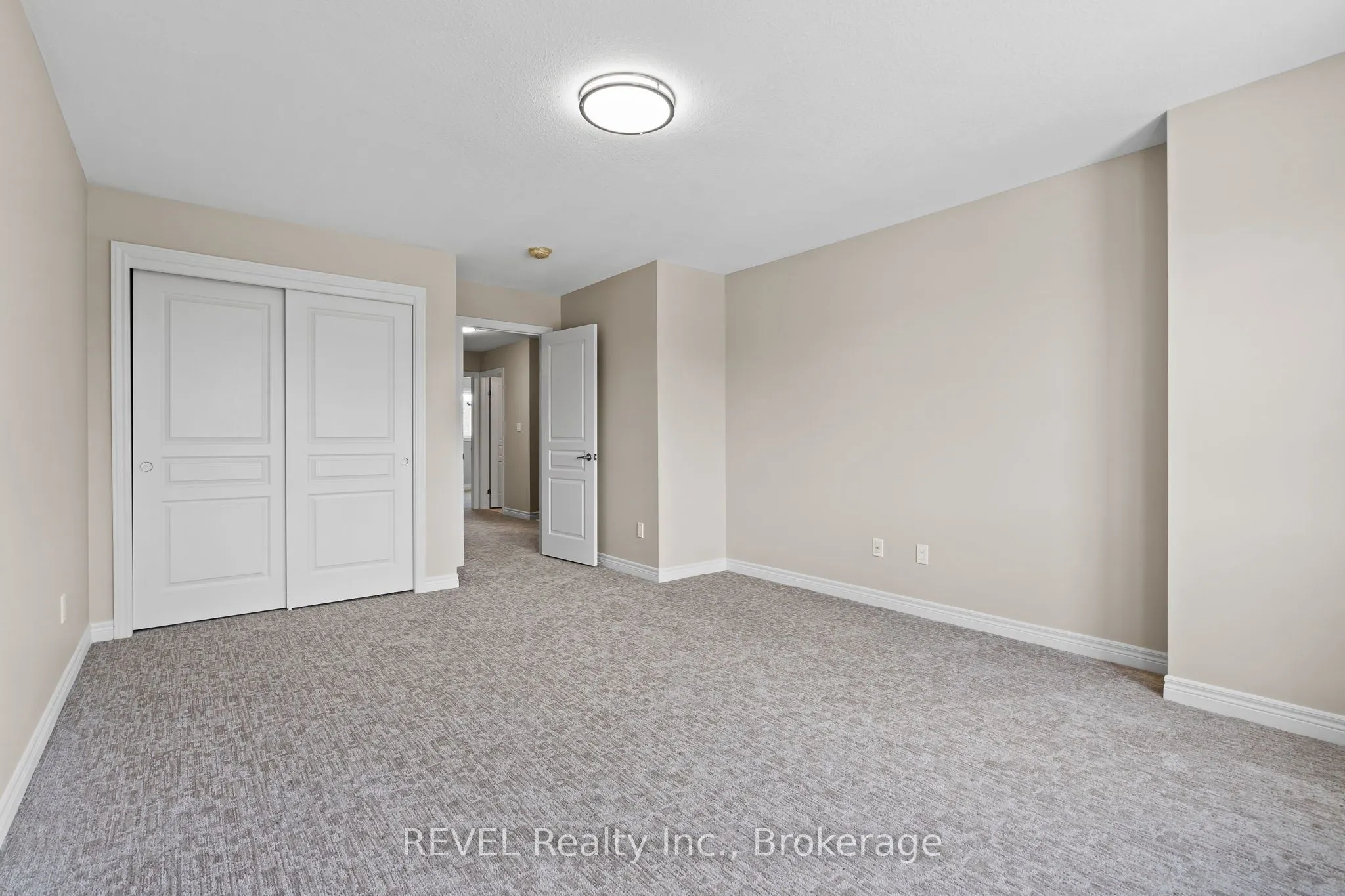 124 Roselawn Crescent