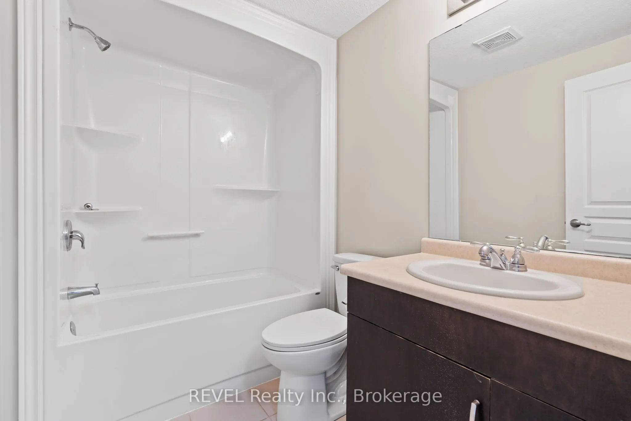 124 Roselawn Crescent