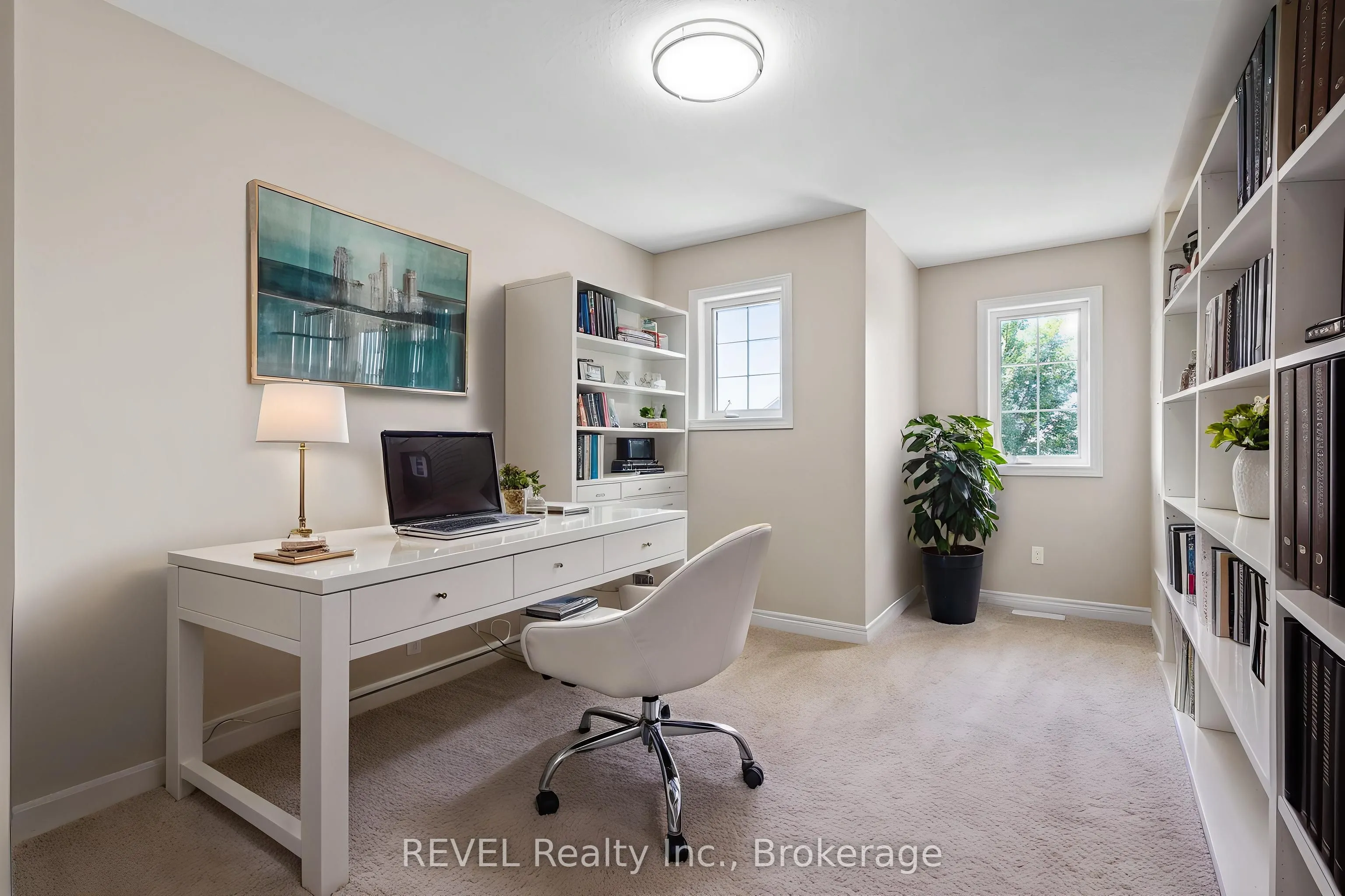 124 Roselawn Crescent