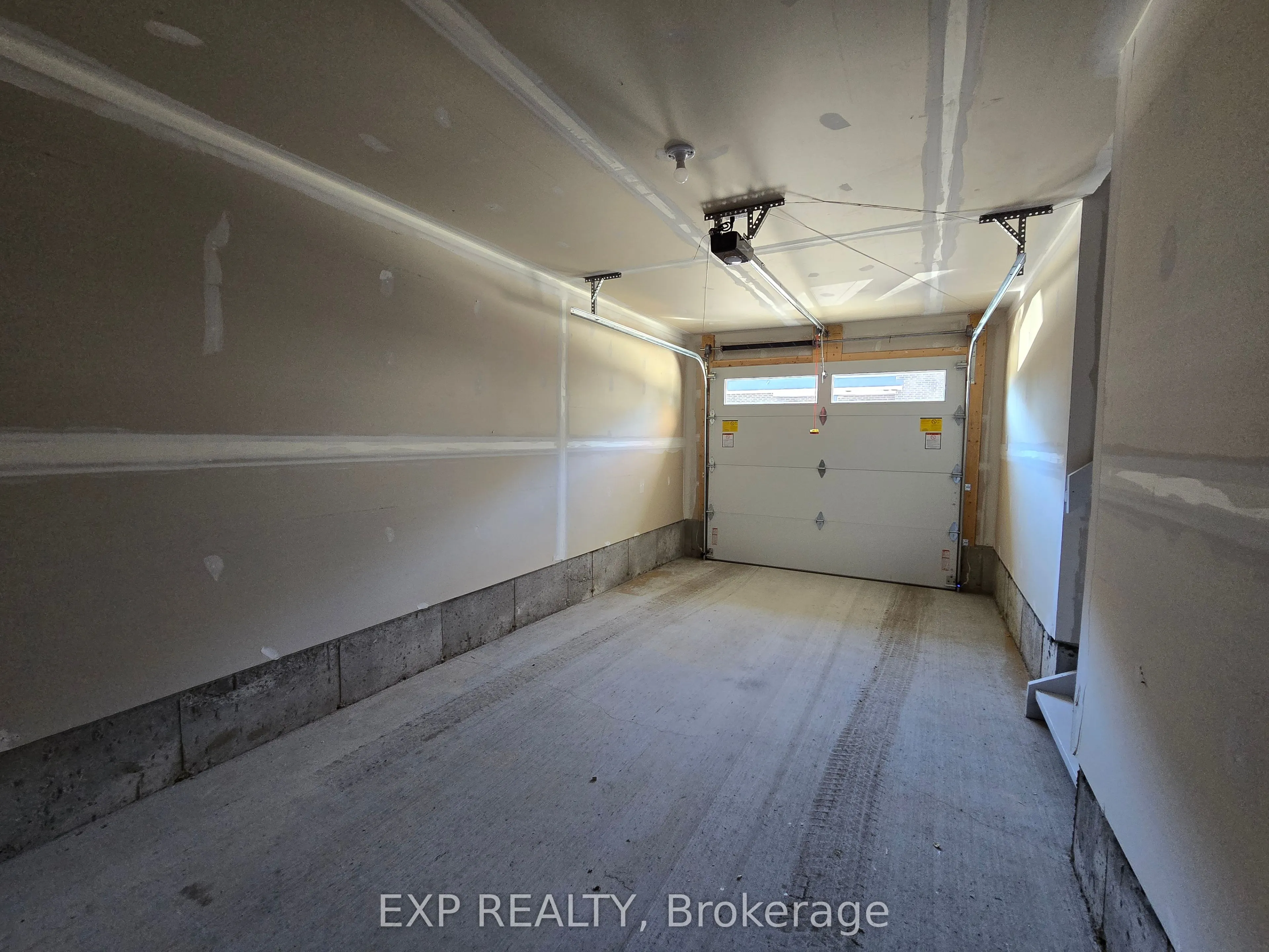 306 Clearpath Private