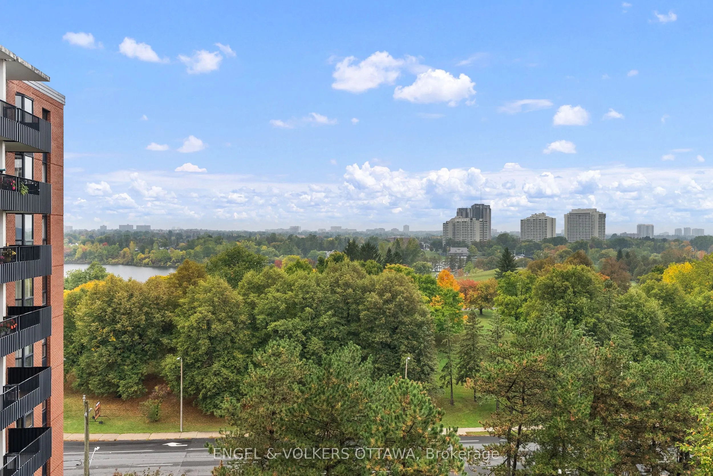 2951 Riverside Drive, #1006