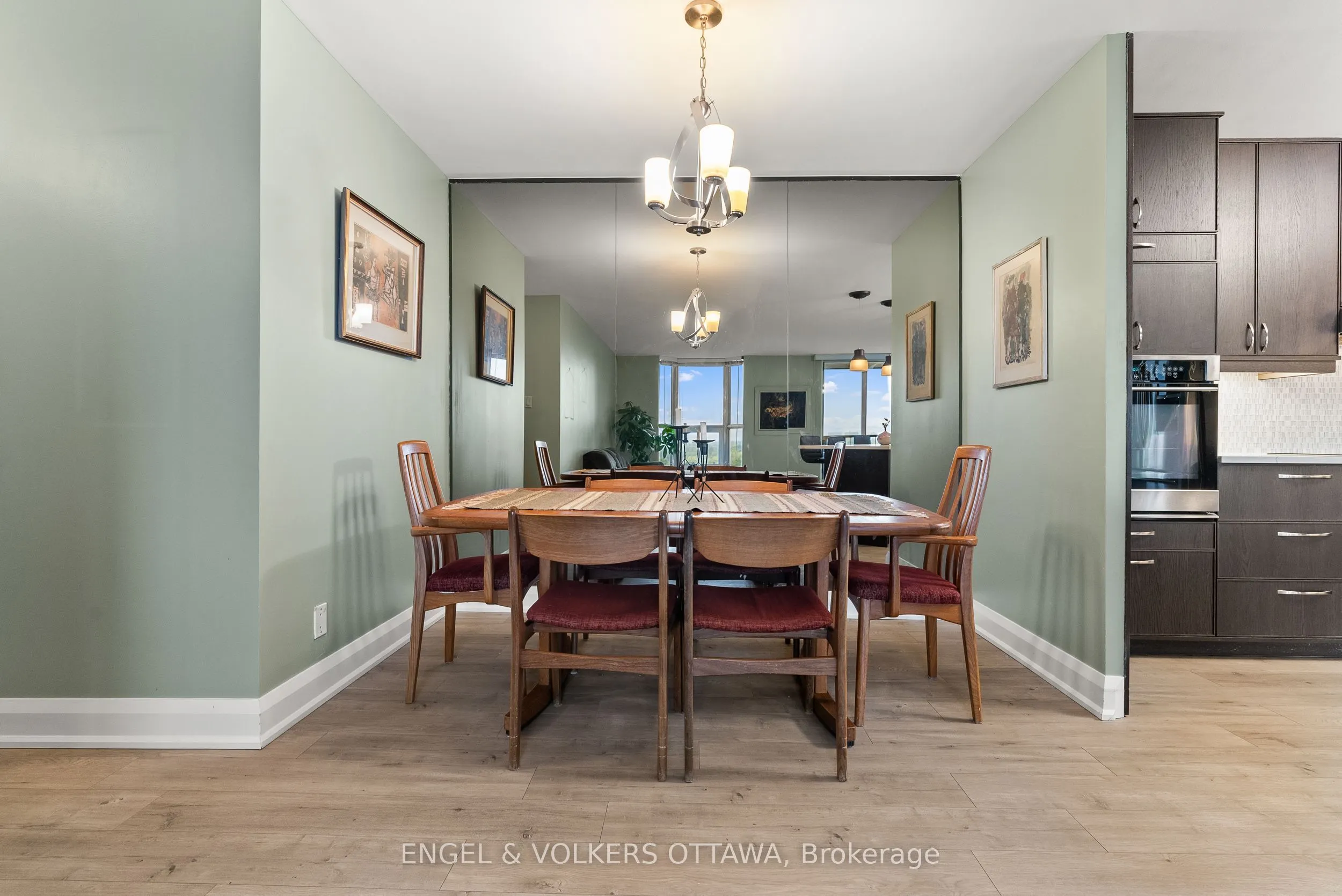 2951 Riverside Drive, #1006