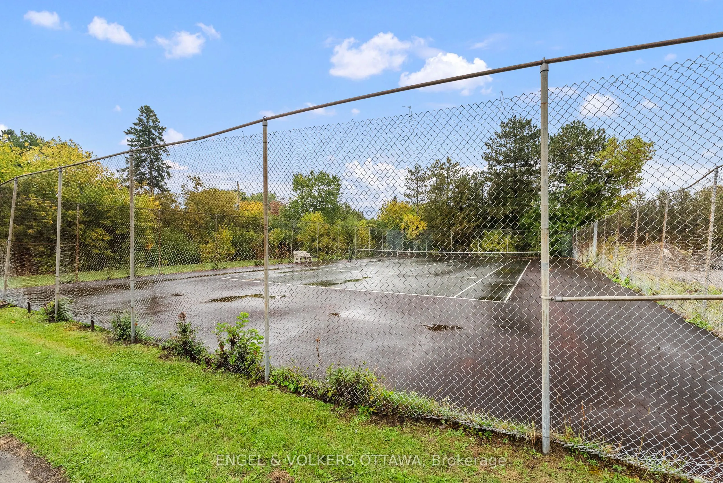 2951 Riverside Drive, #1006