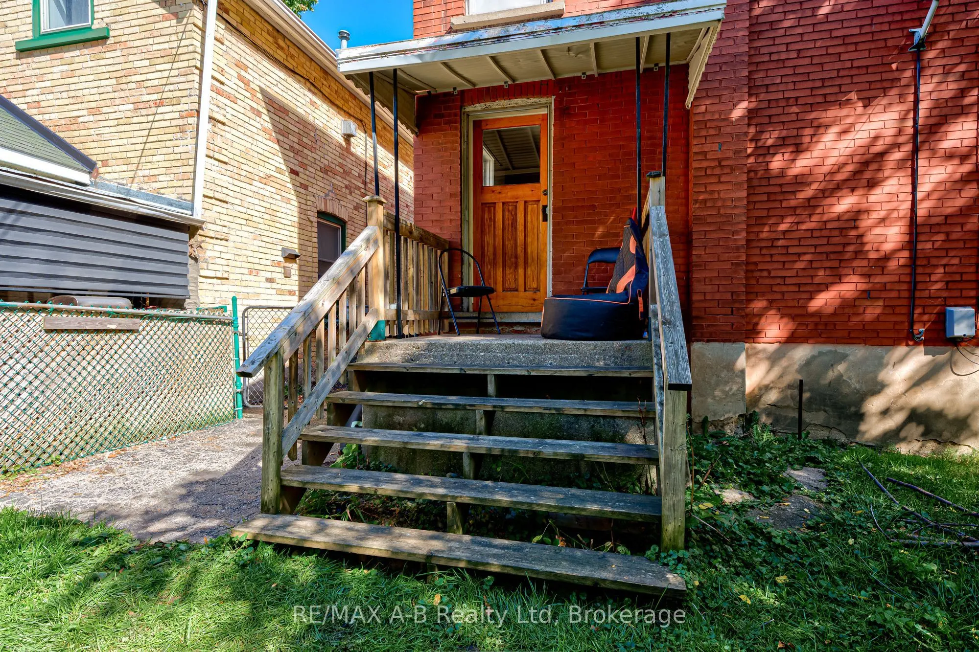 512 Downie Street