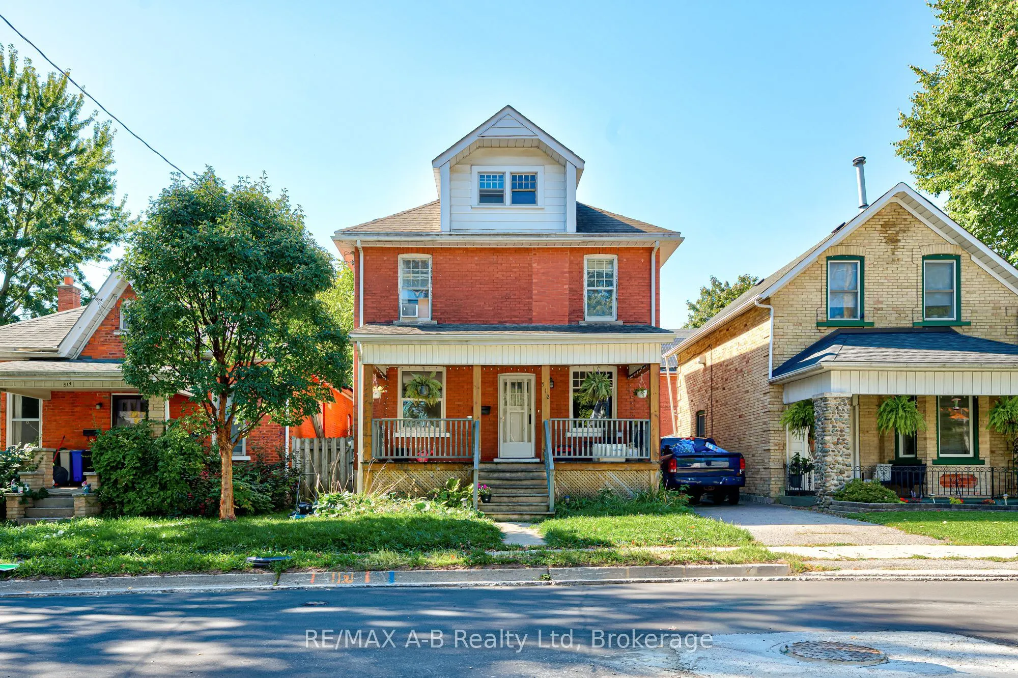 512 Downie Street