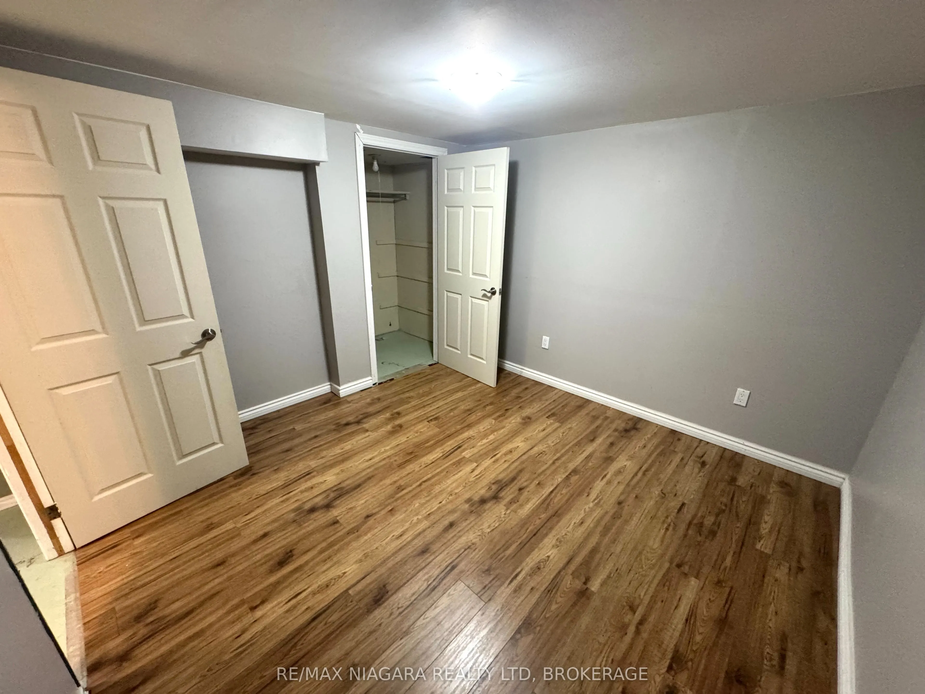 8 Lakehurst Drive