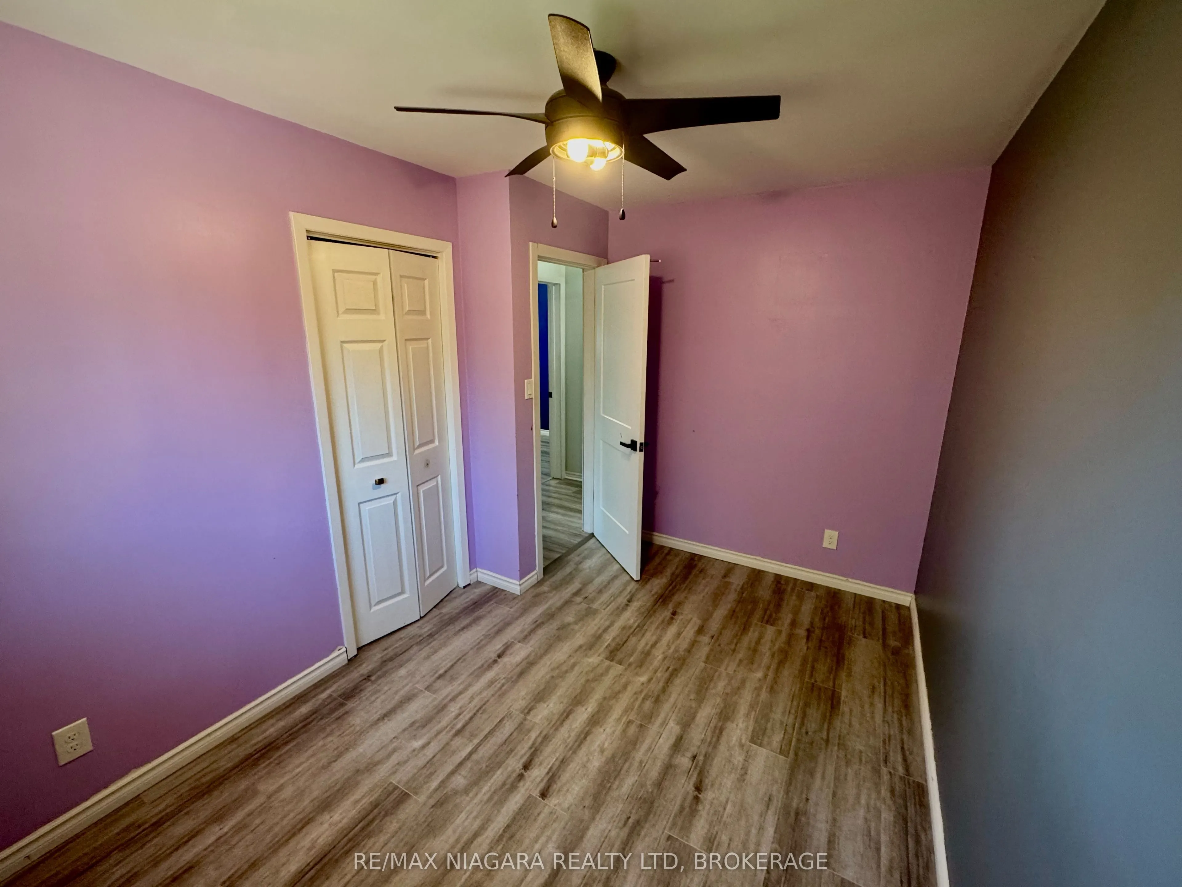 8 Lakehurst Drive