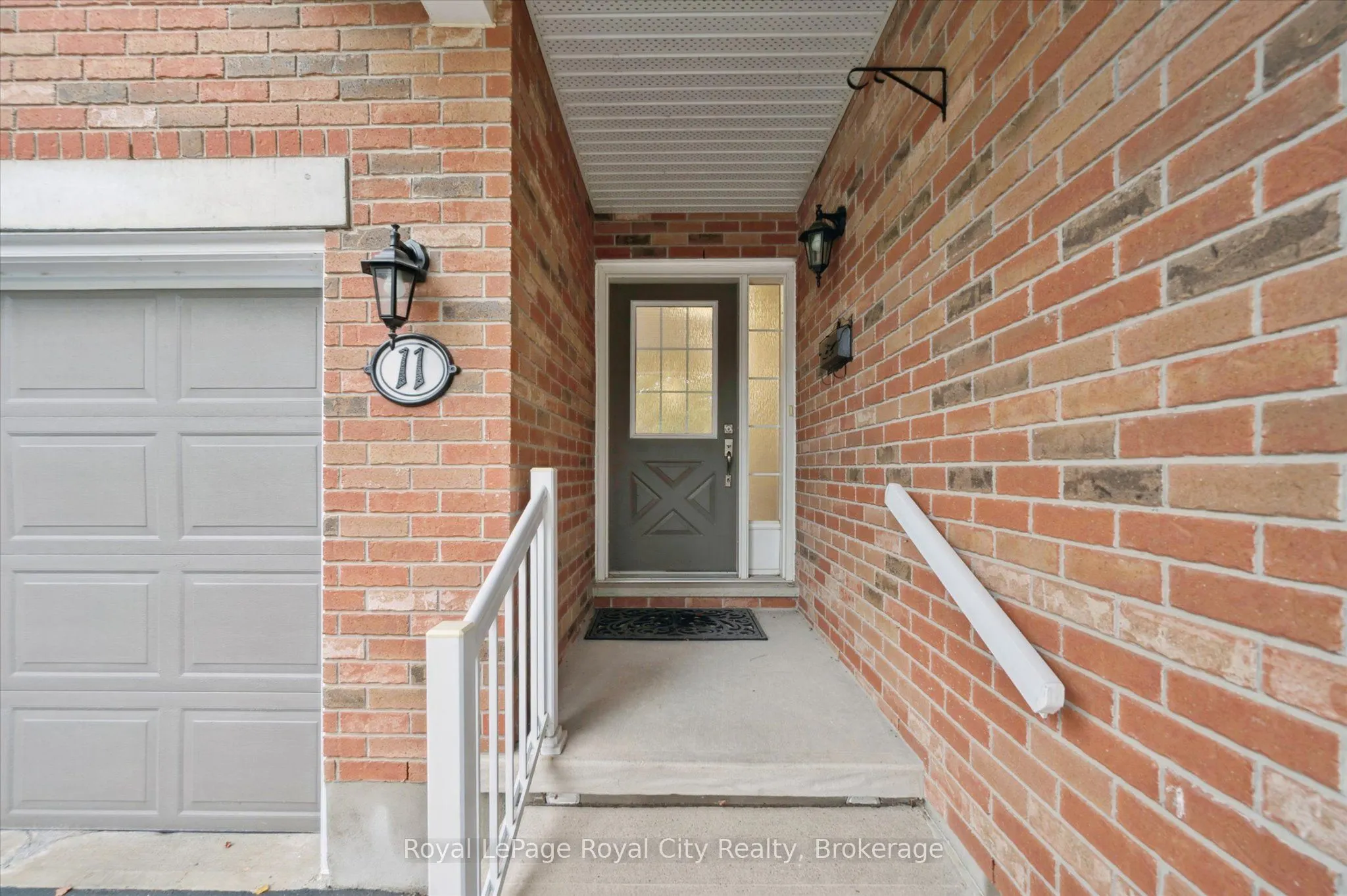 11 Magnolia Lane