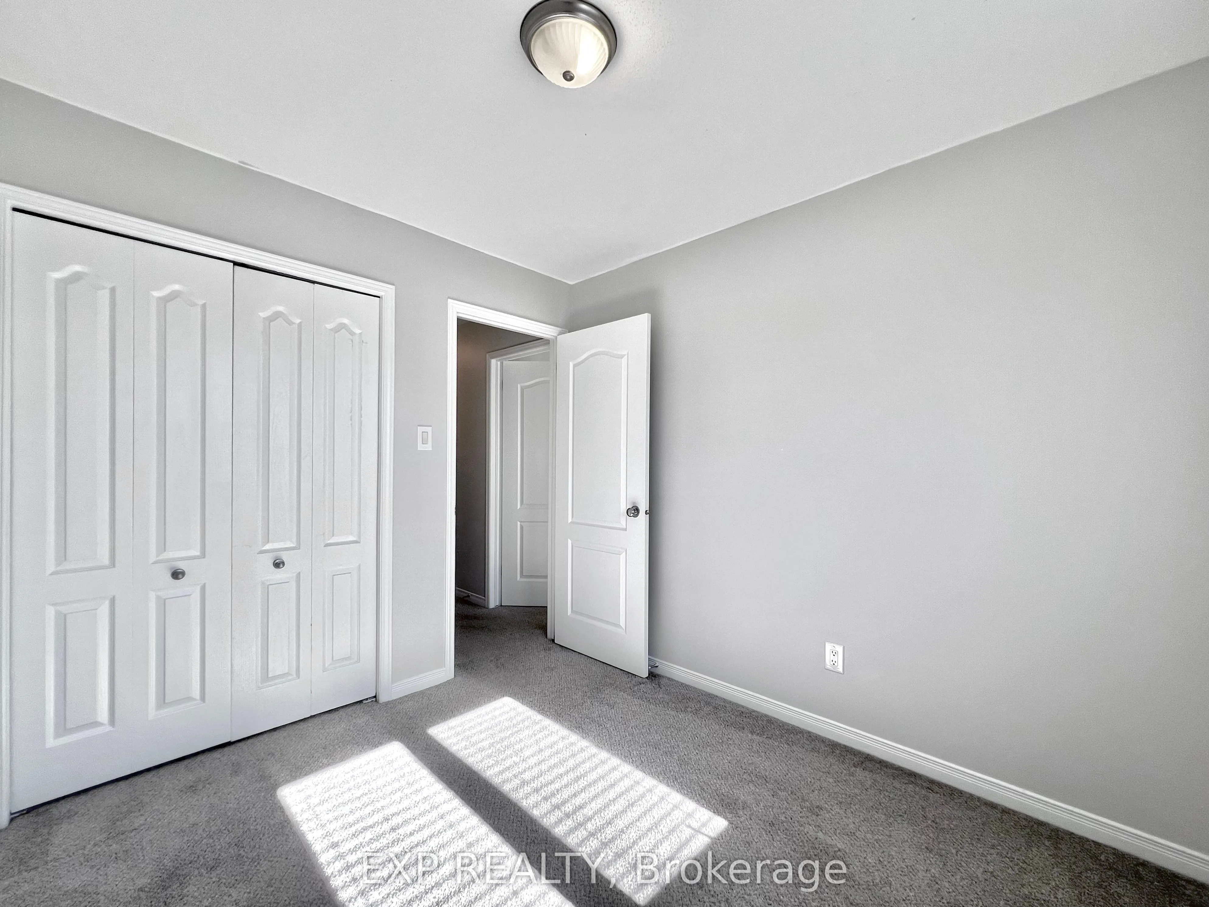 790 Nakina Way