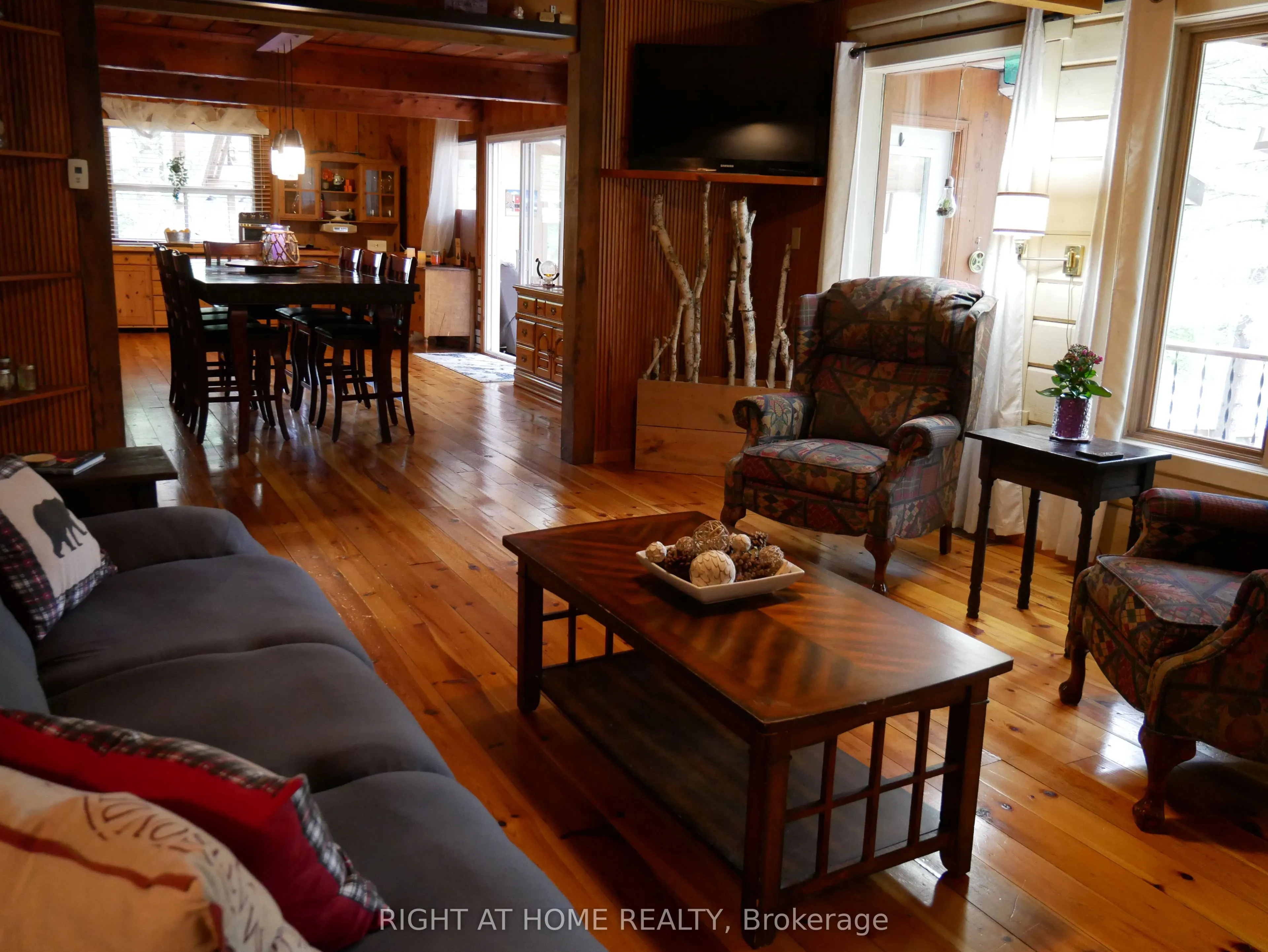 1130 Towering Oaks Trail W