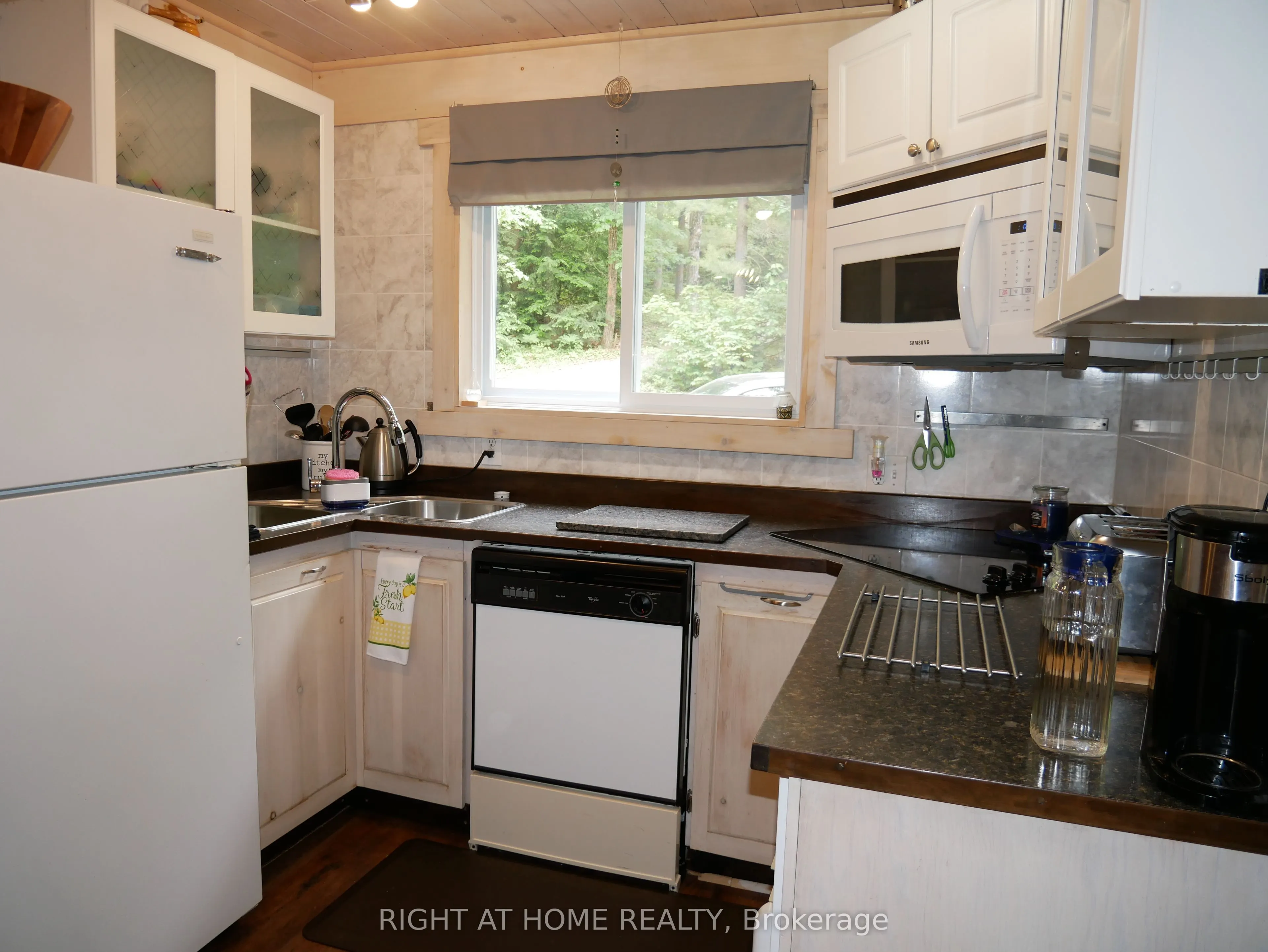 1130 Towering Oaks Trail W
