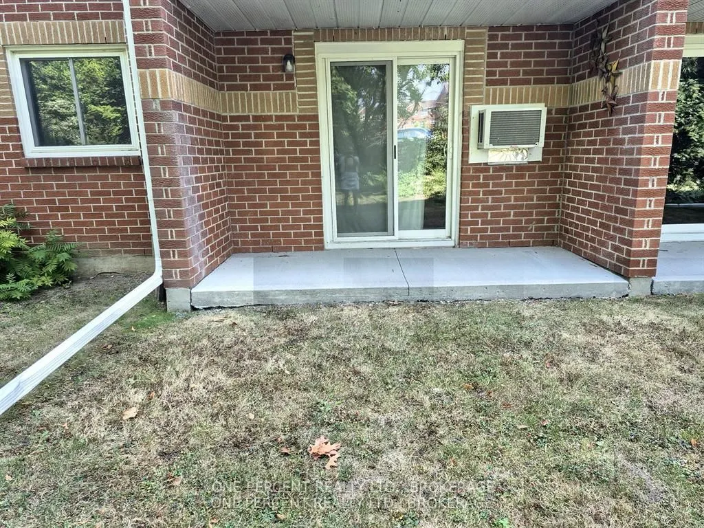 561 Armstrong Road, #116