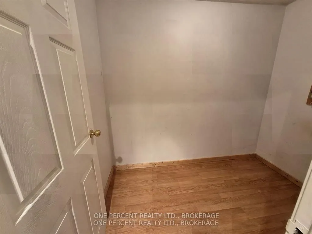 561 Armstrong Road, #116