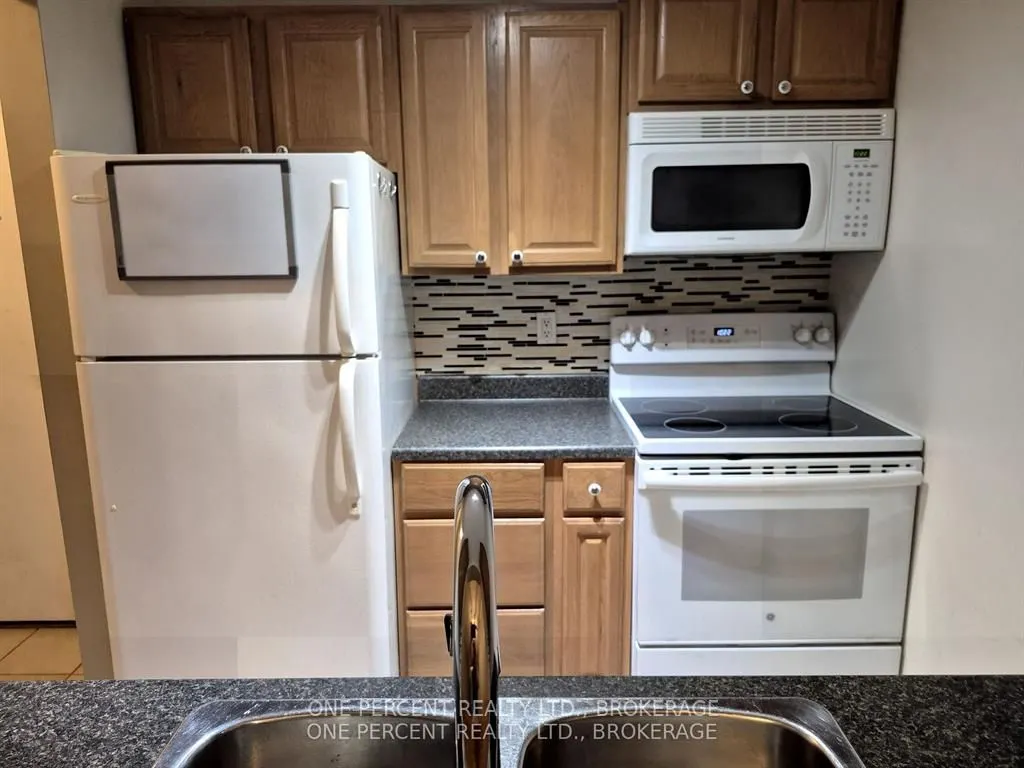 561 Armstrong Road, #116