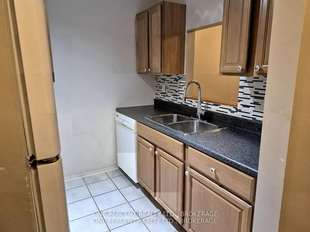 561 Armstrong Road, #116
