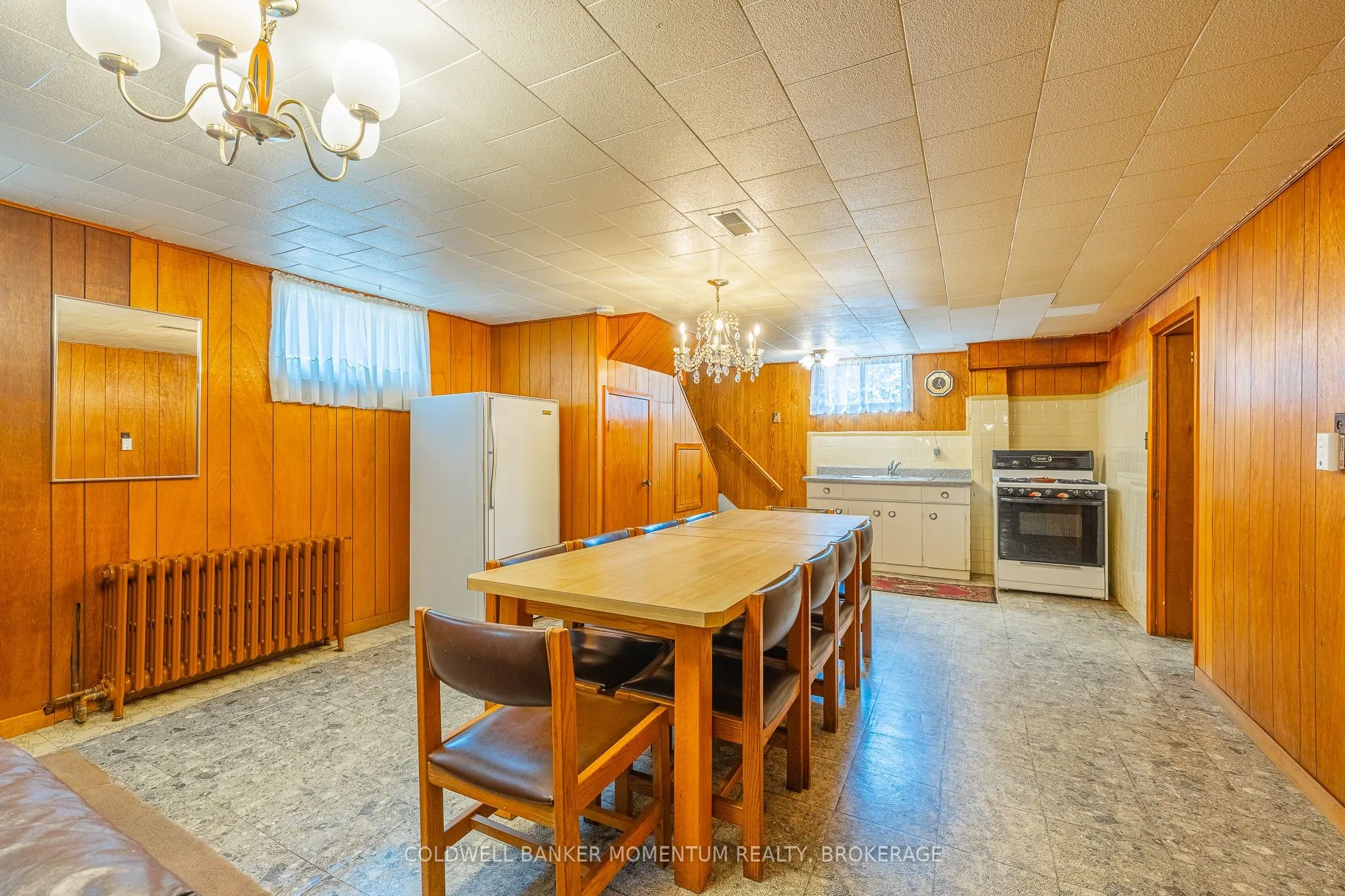 9 McDonald Avenue