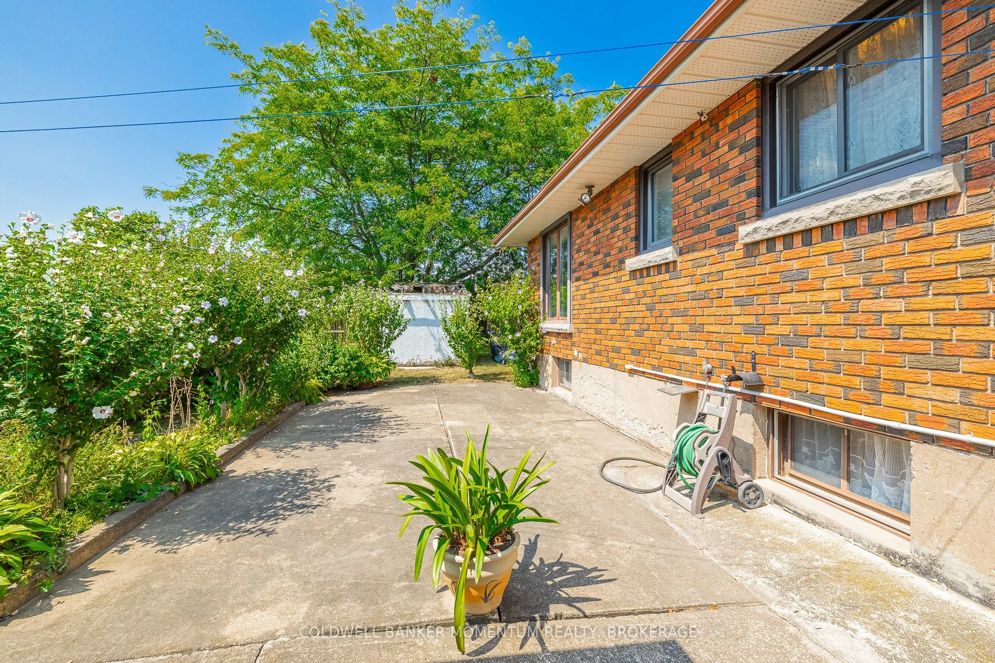 9 McDonald Avenue