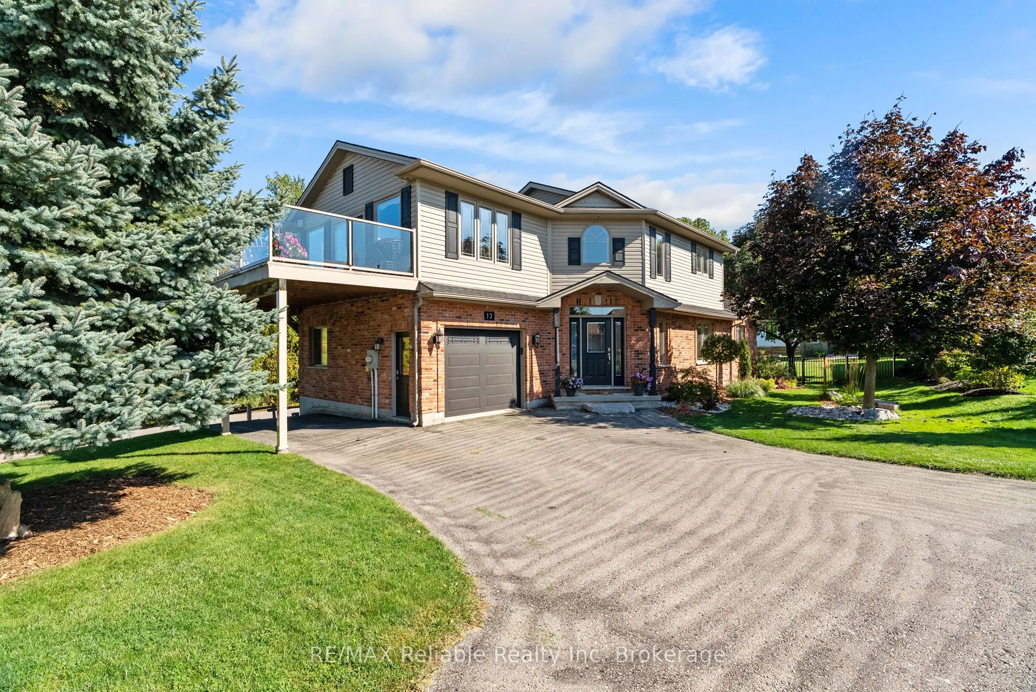 17 Harbour Court