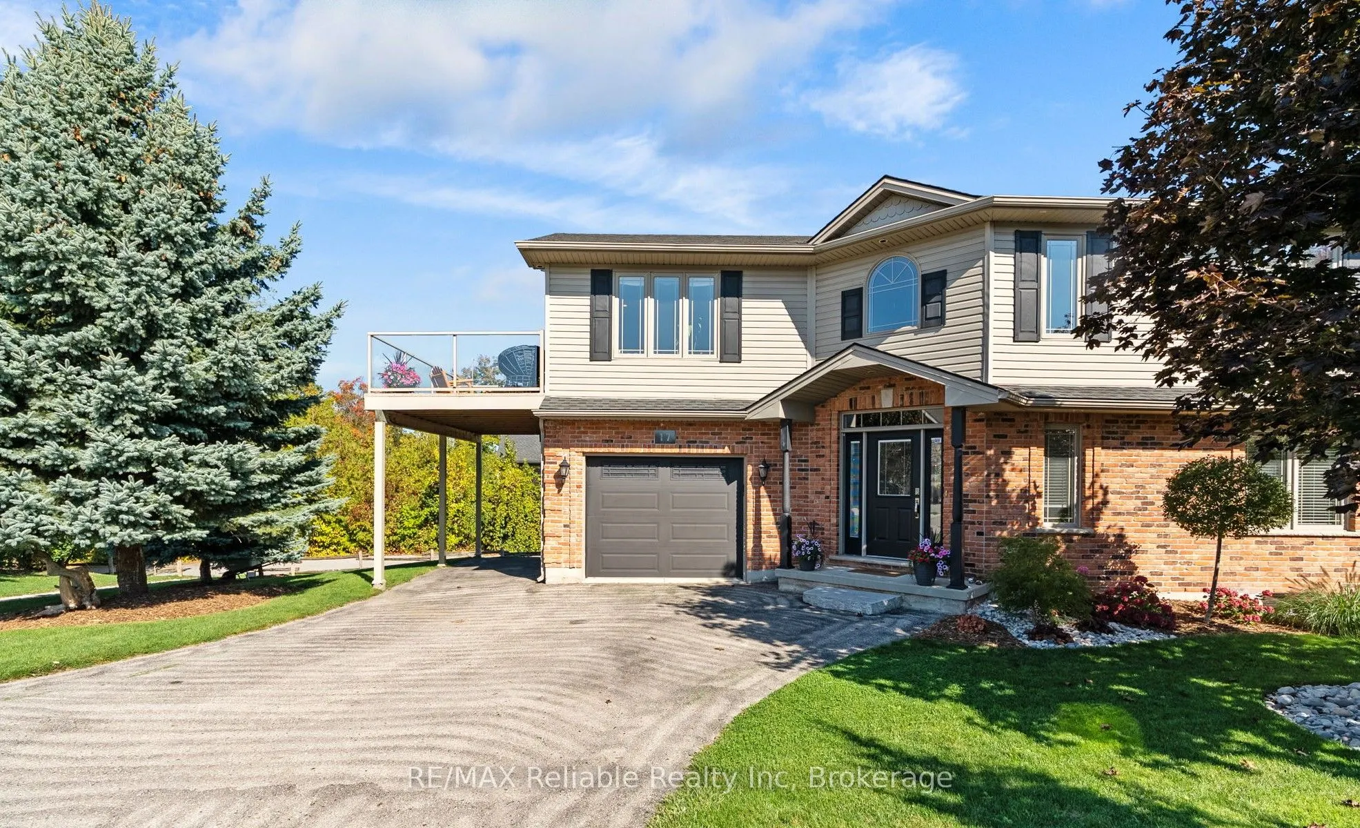 17 Harbour Court