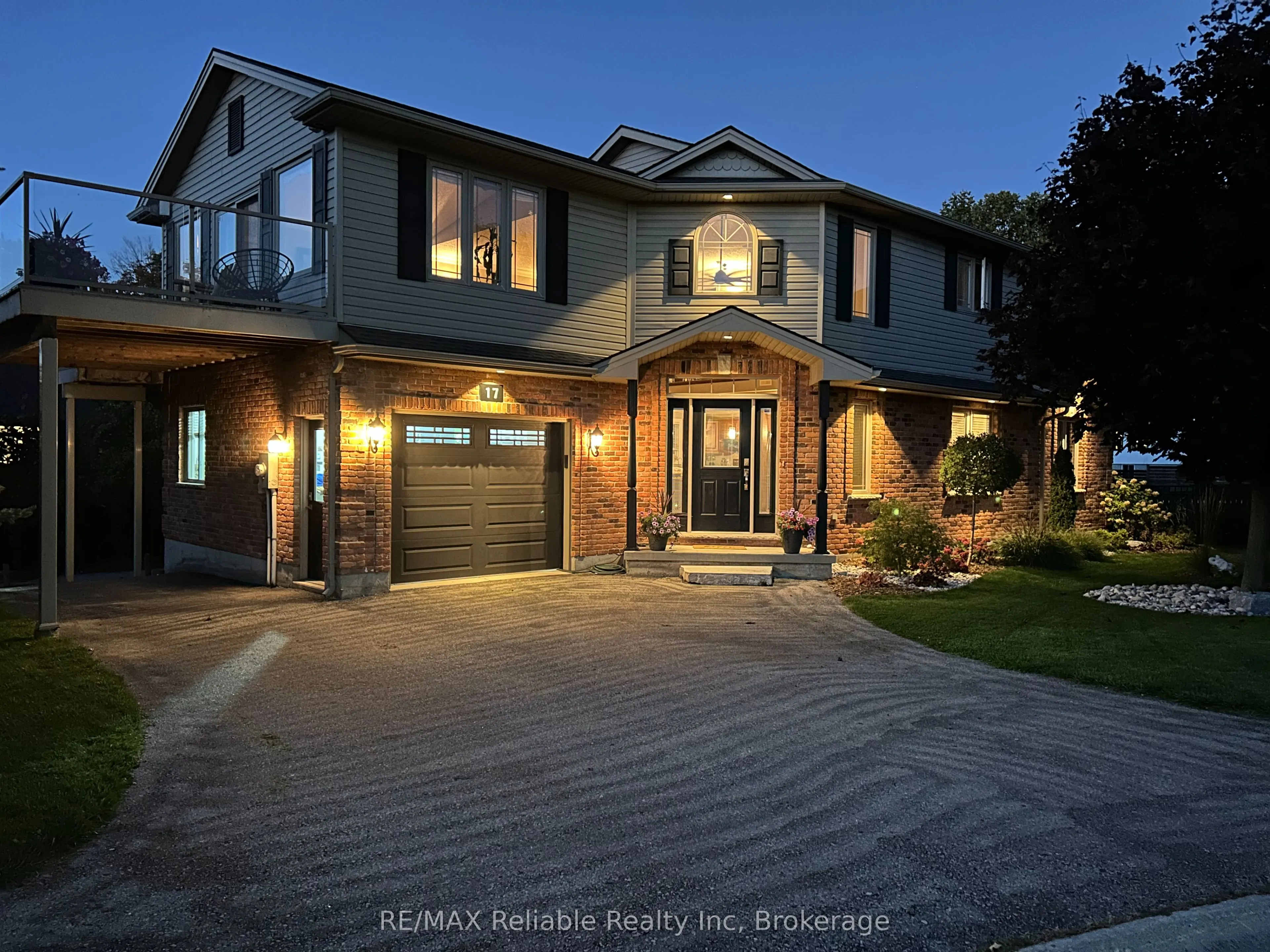 17 Harbour Court