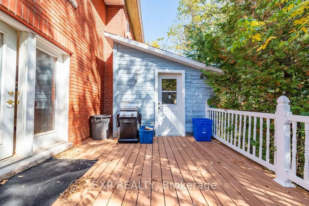7 Hincks Avenue W
