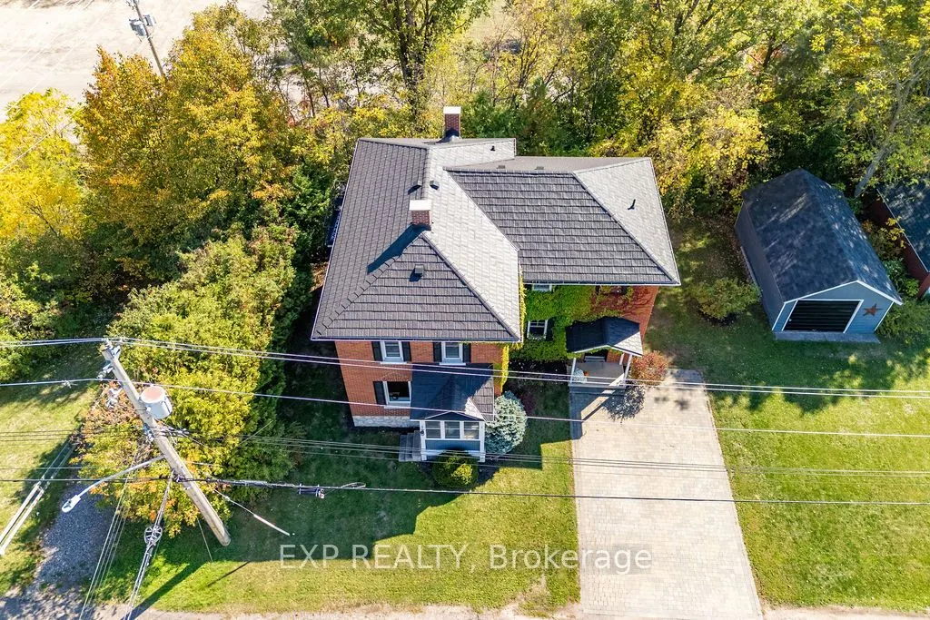 7 Hincks Avenue W