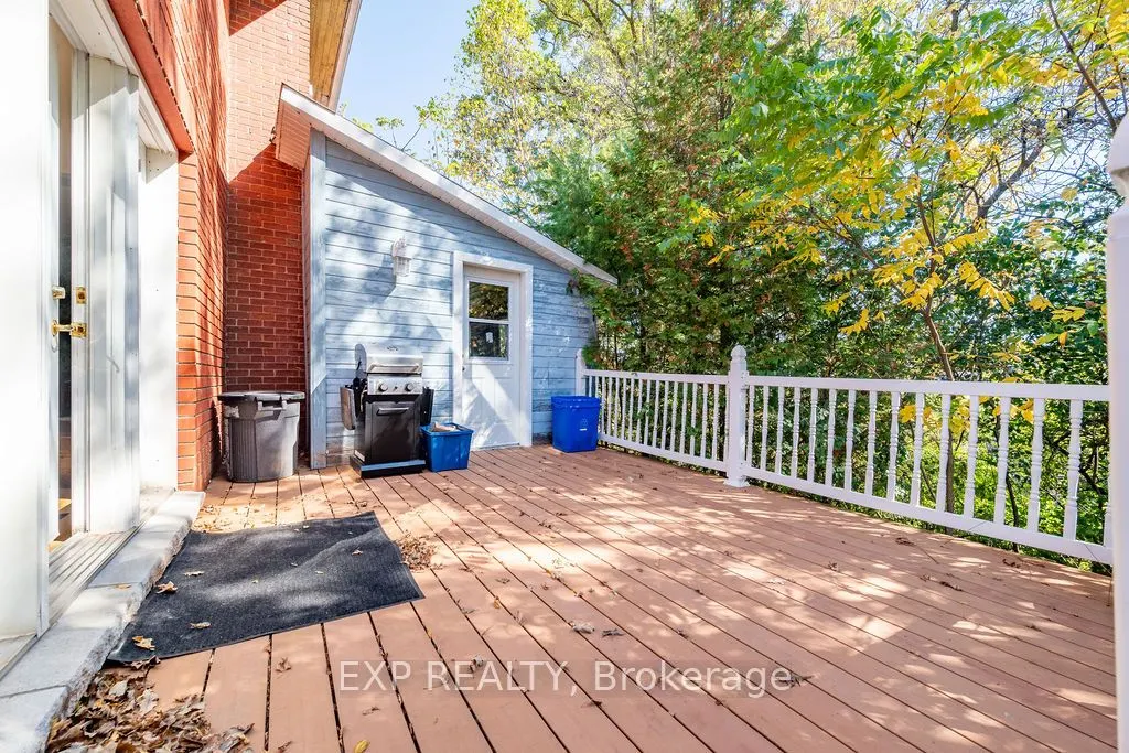 7 Hincks Avenue W
