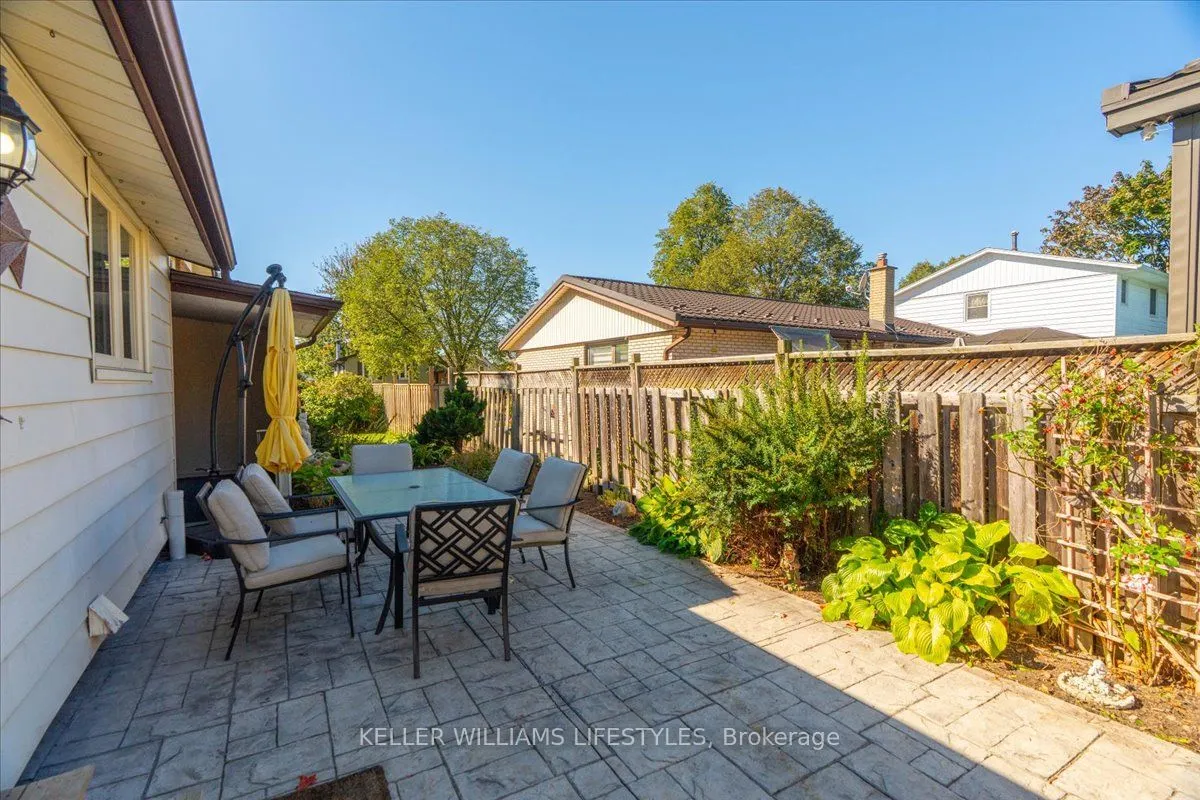 34 Stanhope Crescent