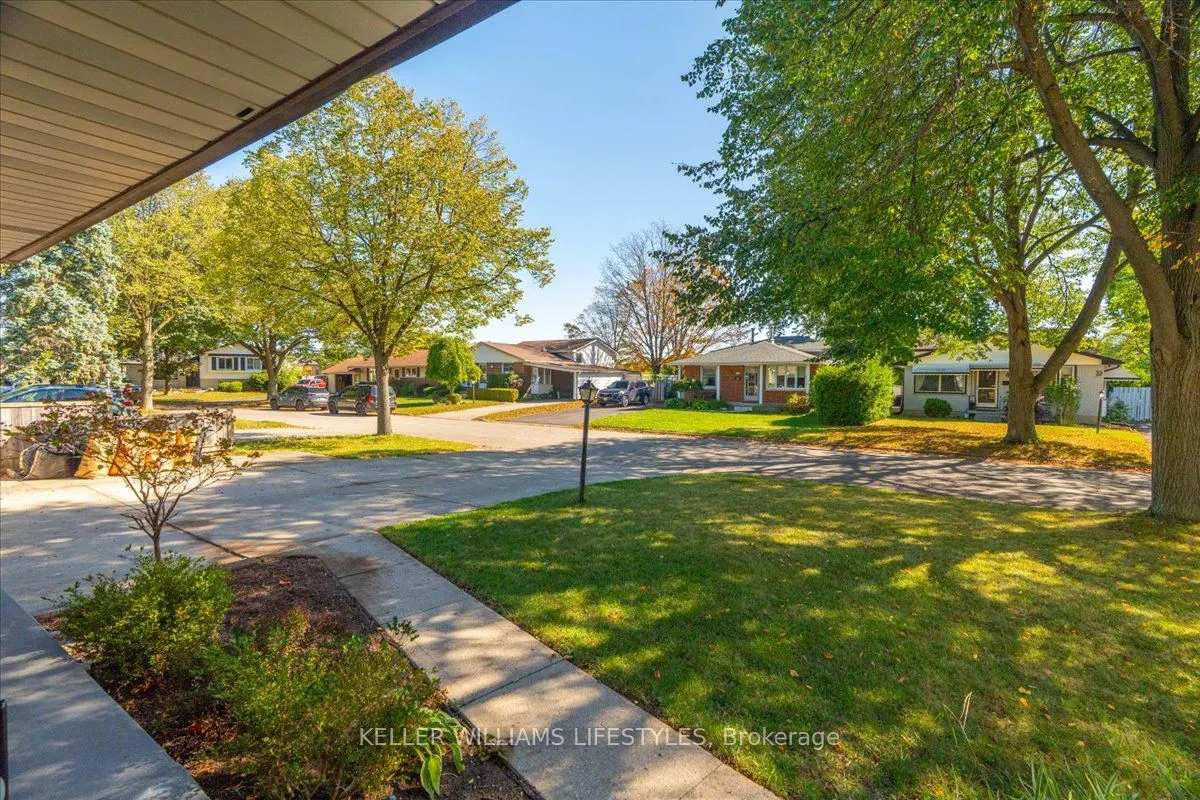 34 Stanhope Crescent