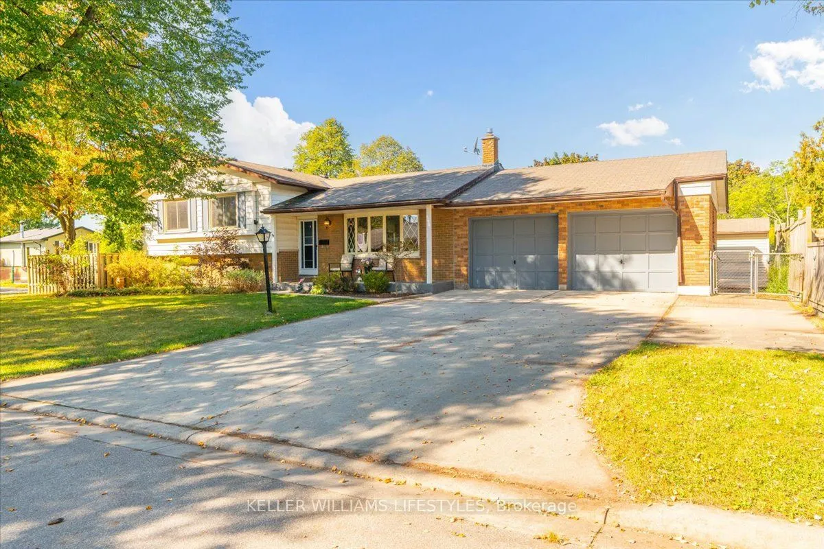 34 Stanhope Crescent