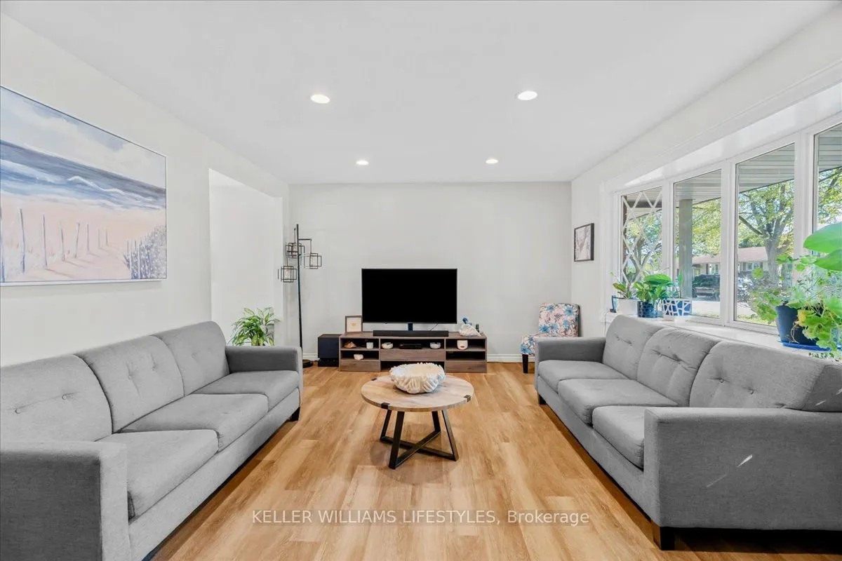 34 Stanhope Crescent
