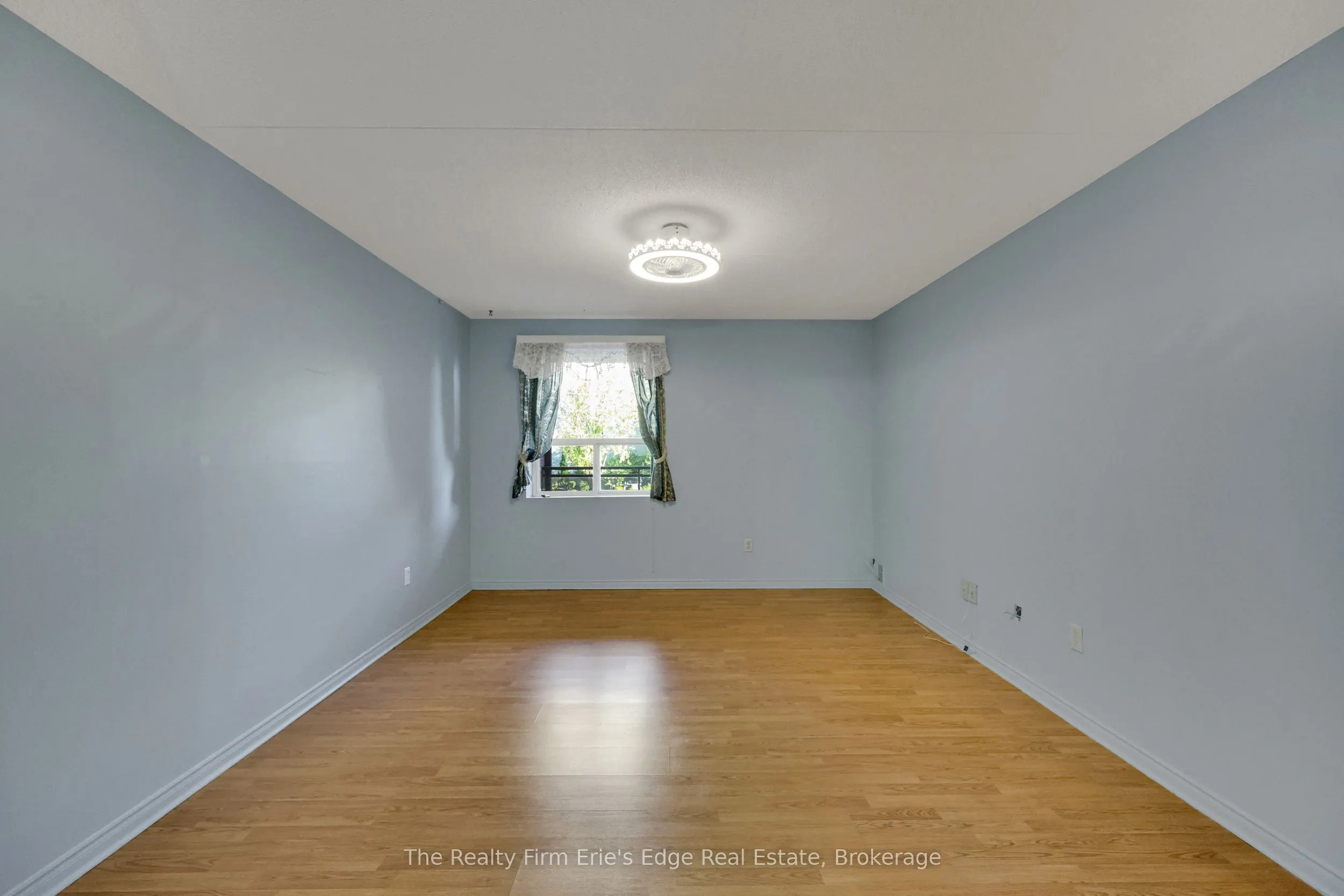 75 Bridge Street E, #206