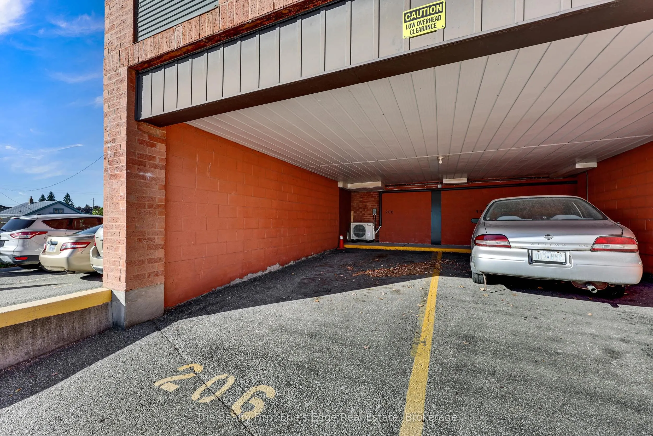 75 Bridge Street E, #206