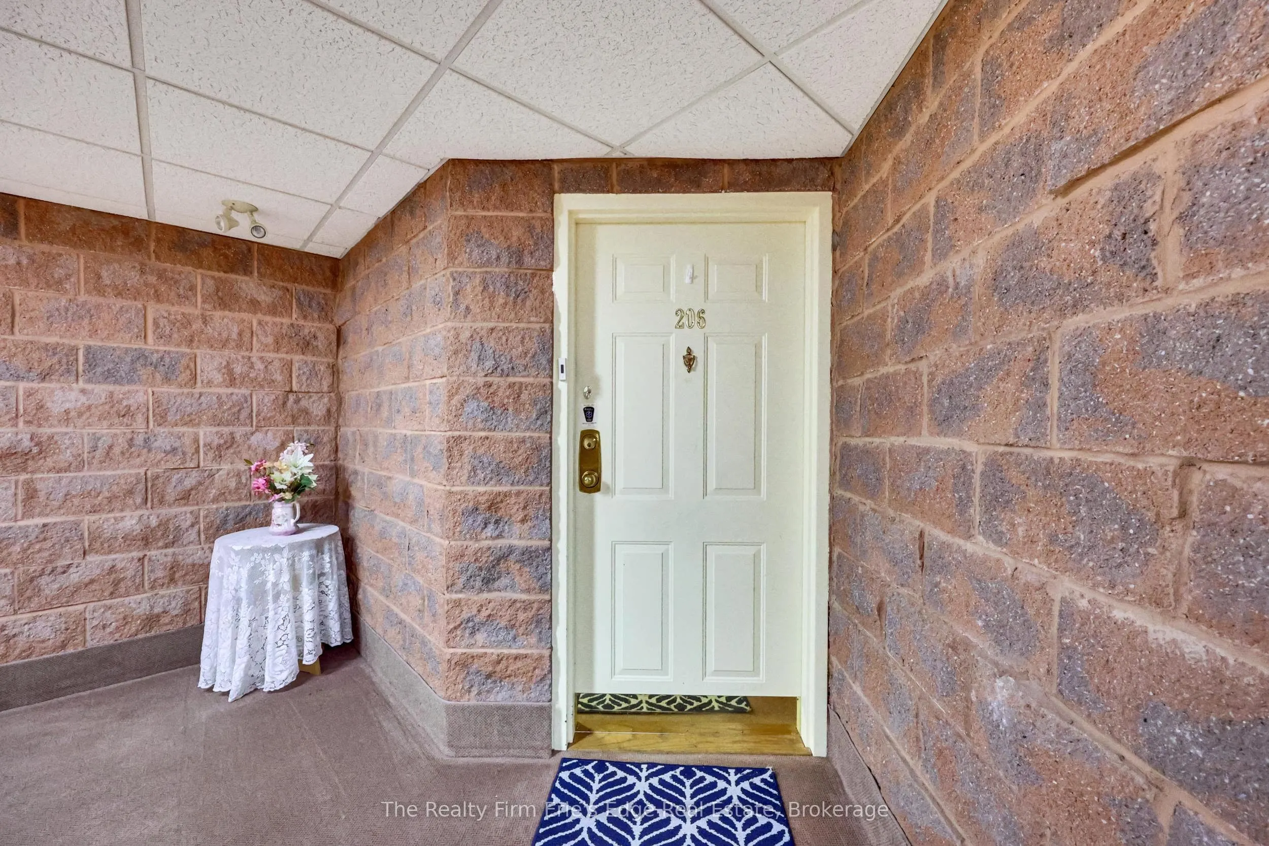 75 Bridge Street E, #206